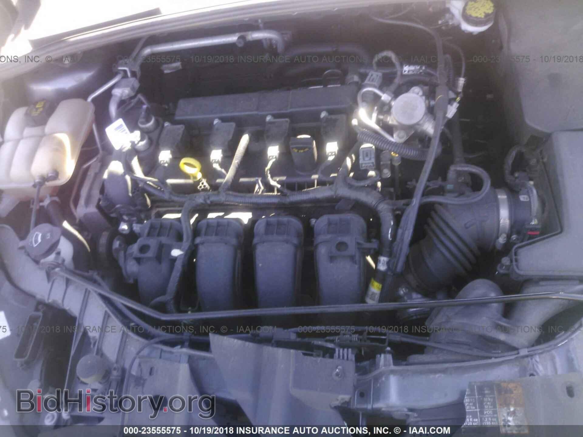 2016 Ford Focus - VIN: 1FADP3K25GL374163 - Photo 10