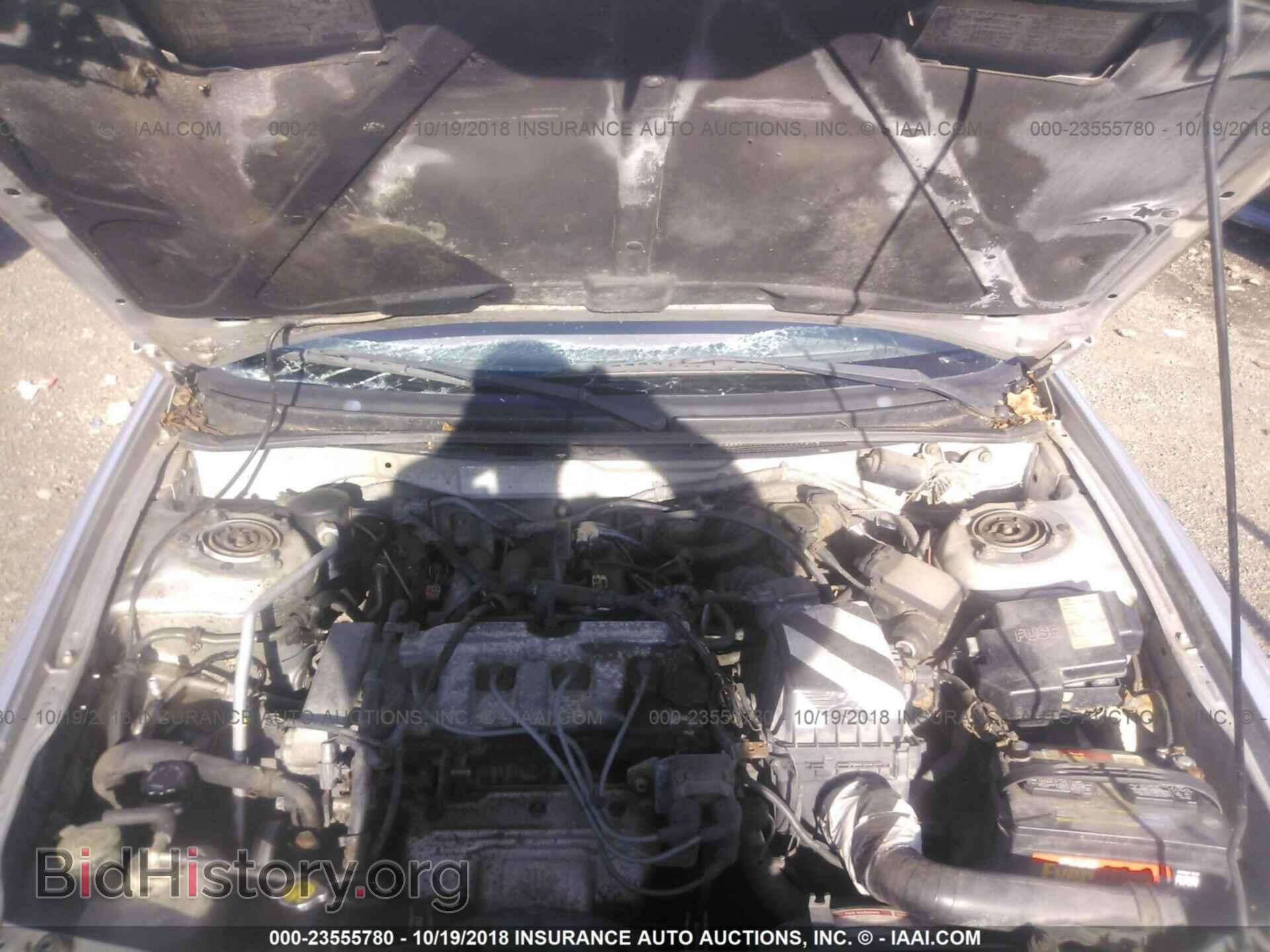 2000 MAZDA 626 - VIN: 1YVGF22C9Y5119206 - Фото 10
