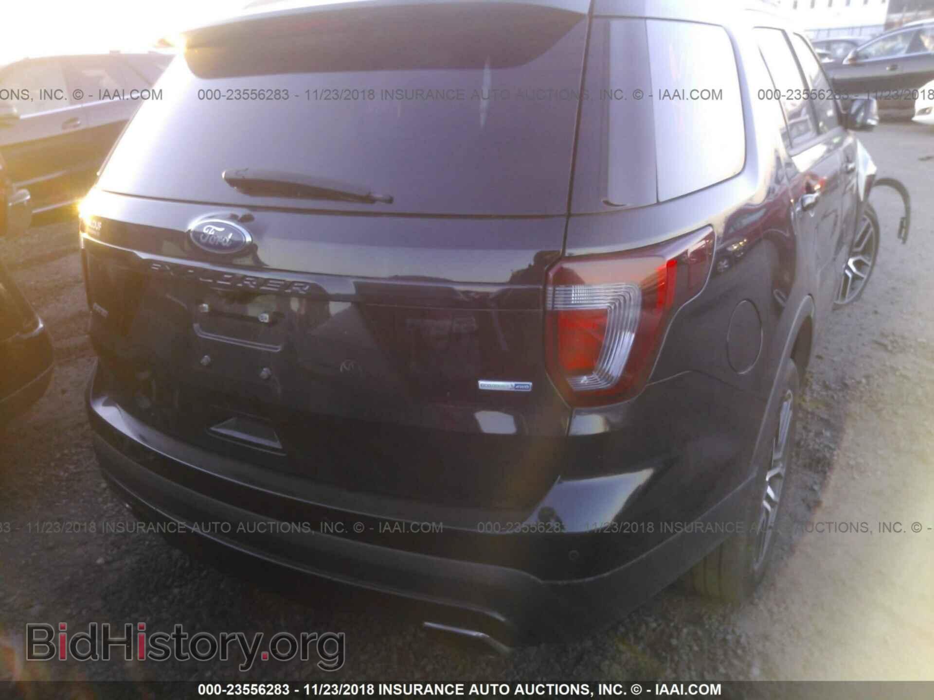 2017 Ford Explorer - VIN: 1FM5K8GT4HGC01901 - Photo 4