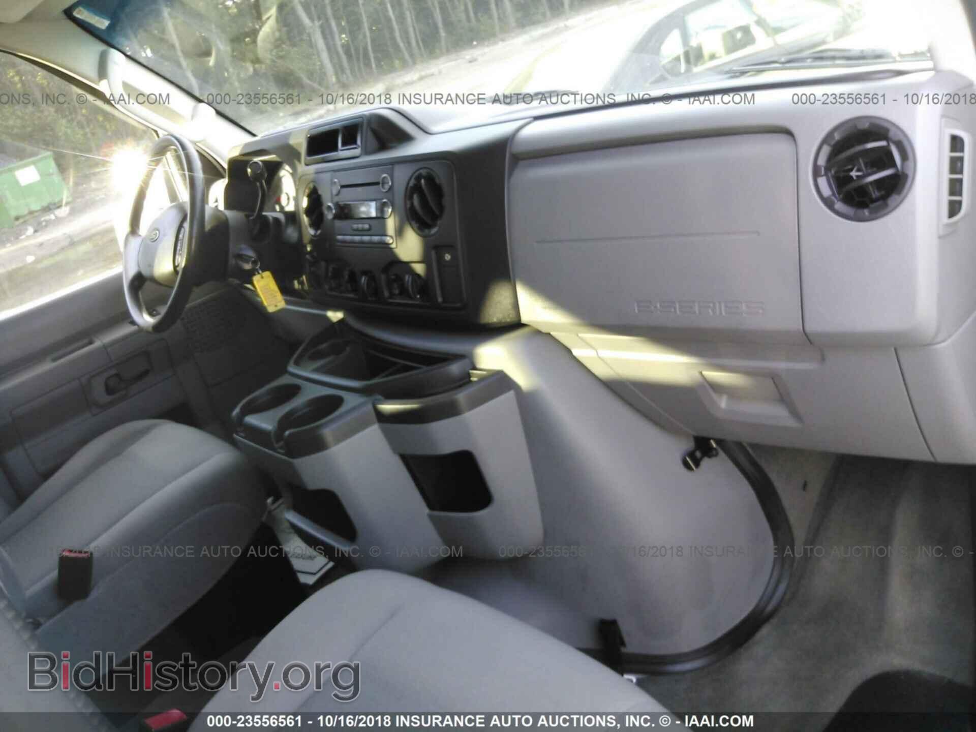 2013 Ford Econoline - VIN: 1FBSS3BL4DDA15633 - Photo 5
