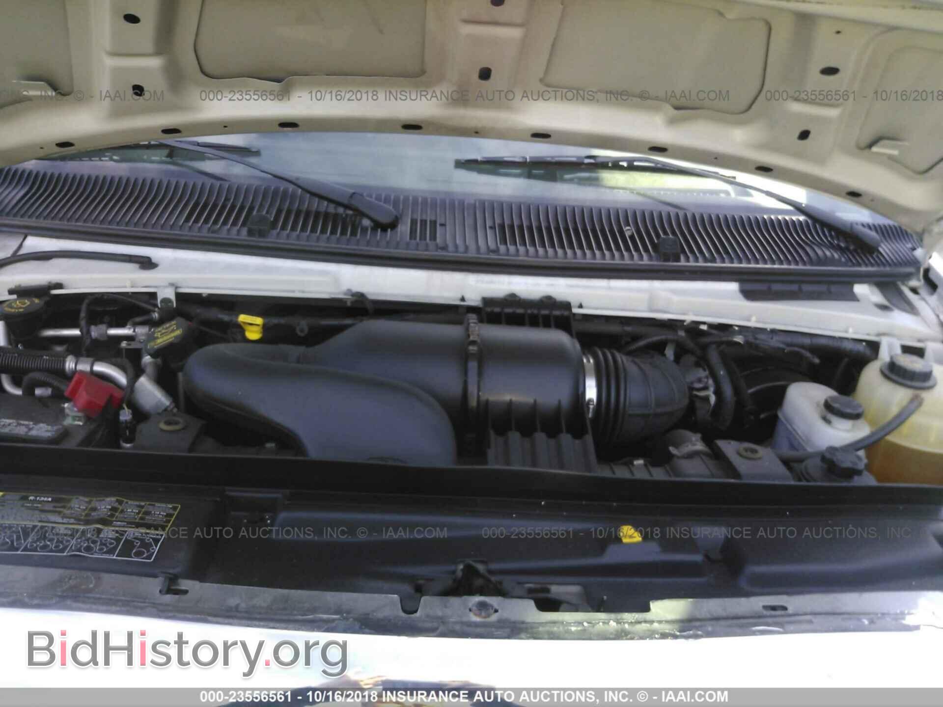2013 Ford Econoline - VIN: 1FBSS3BL4DDA15633 - Photo 10