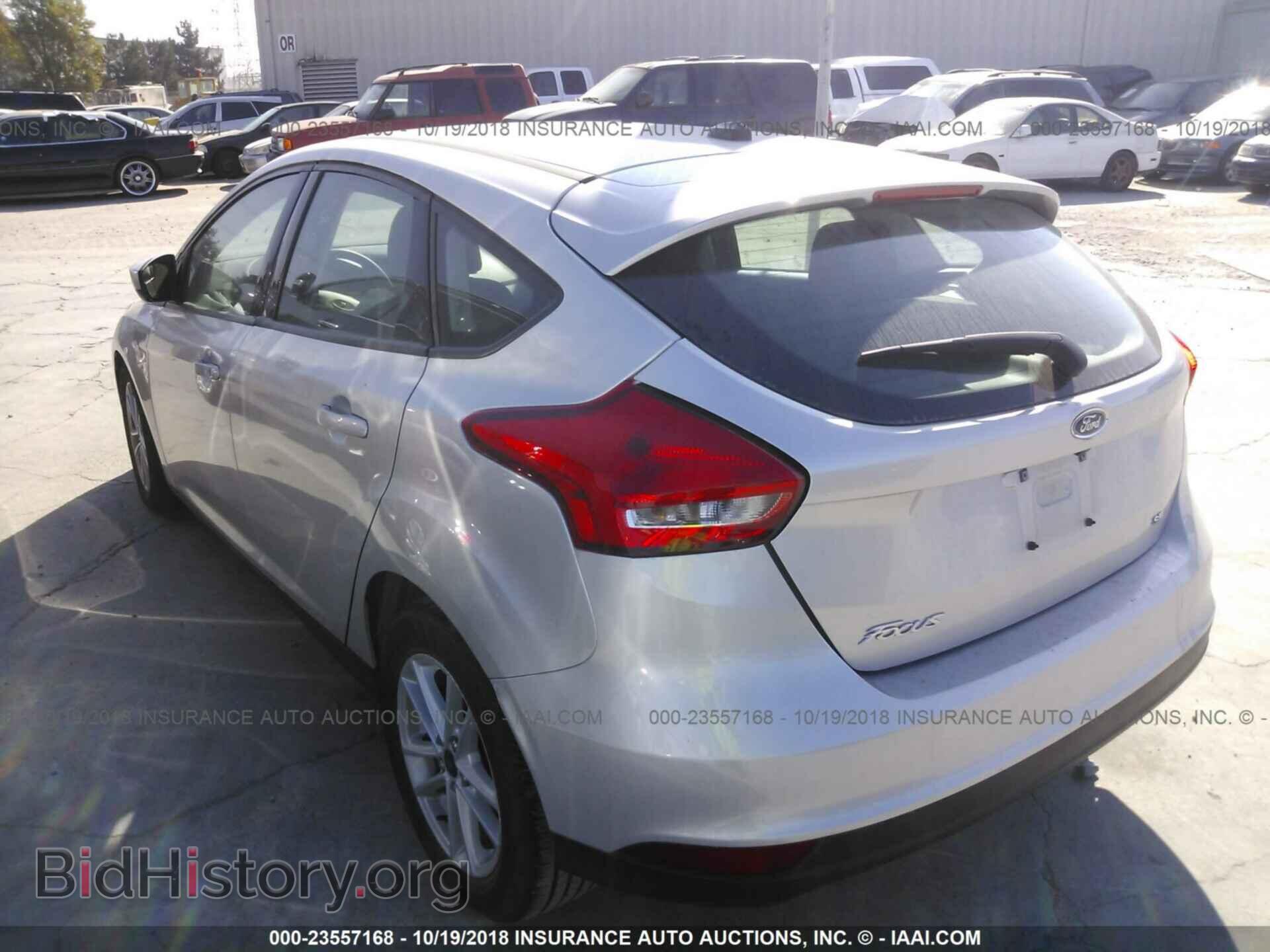 2018 Ford Focus - VIN: 1FADP3K20JL252379 - Фото 3