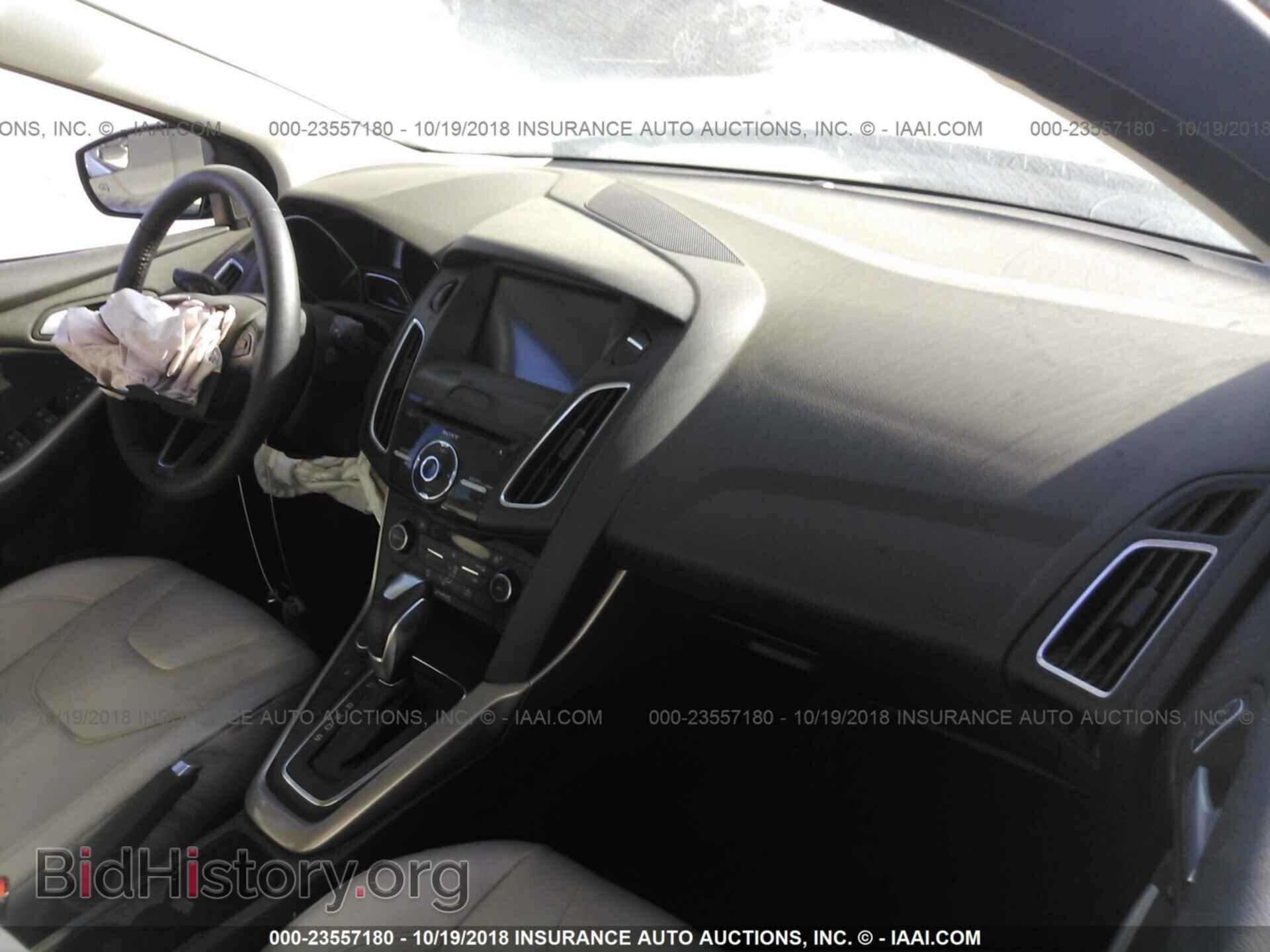 2017 Ford Focus - VIN: 1FADP3J23HL268149 - Фото 5
