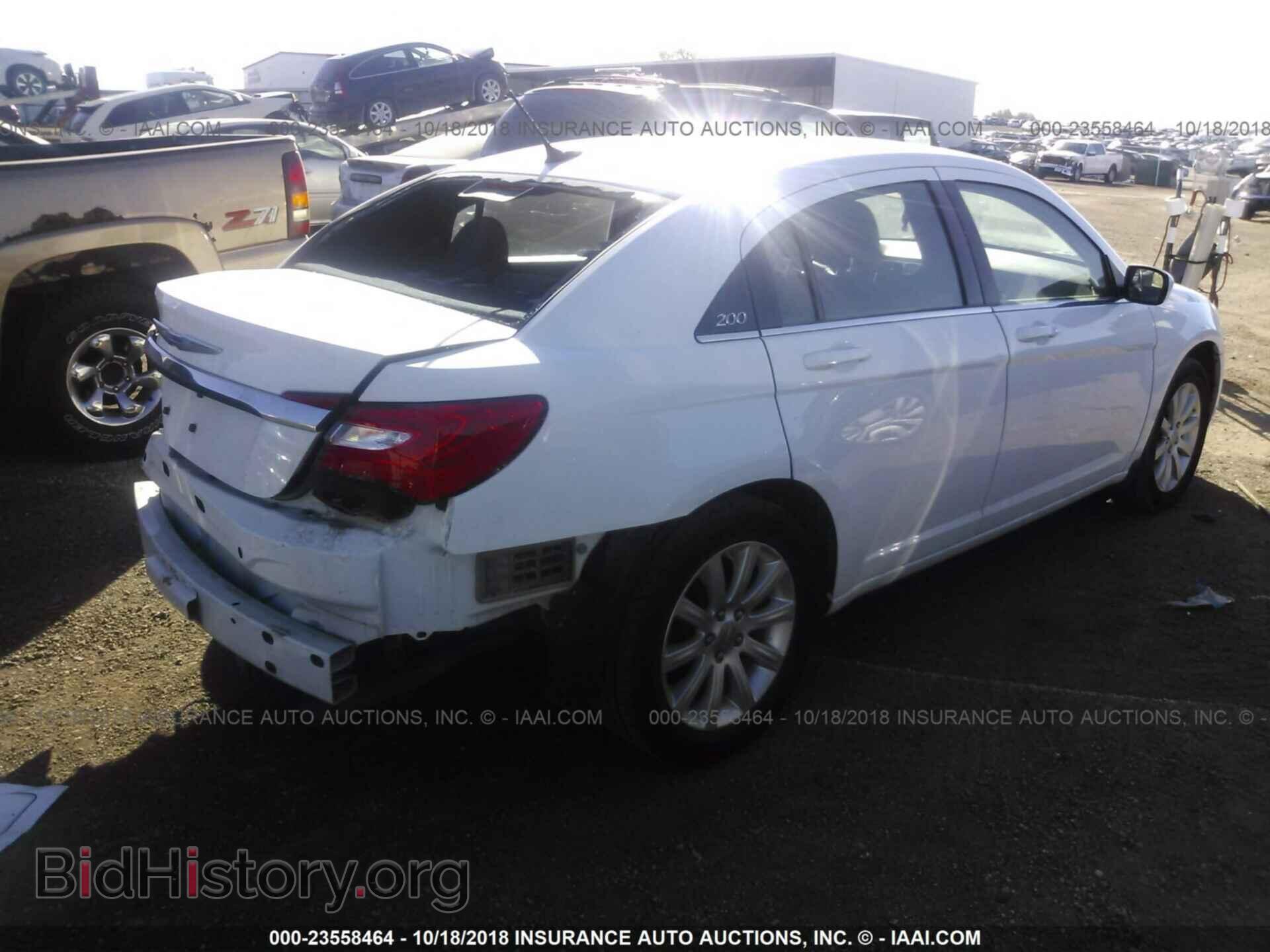 2013 Chrysler 200 - VIN: 1C3CCBBBXDN516457 - Photo 4