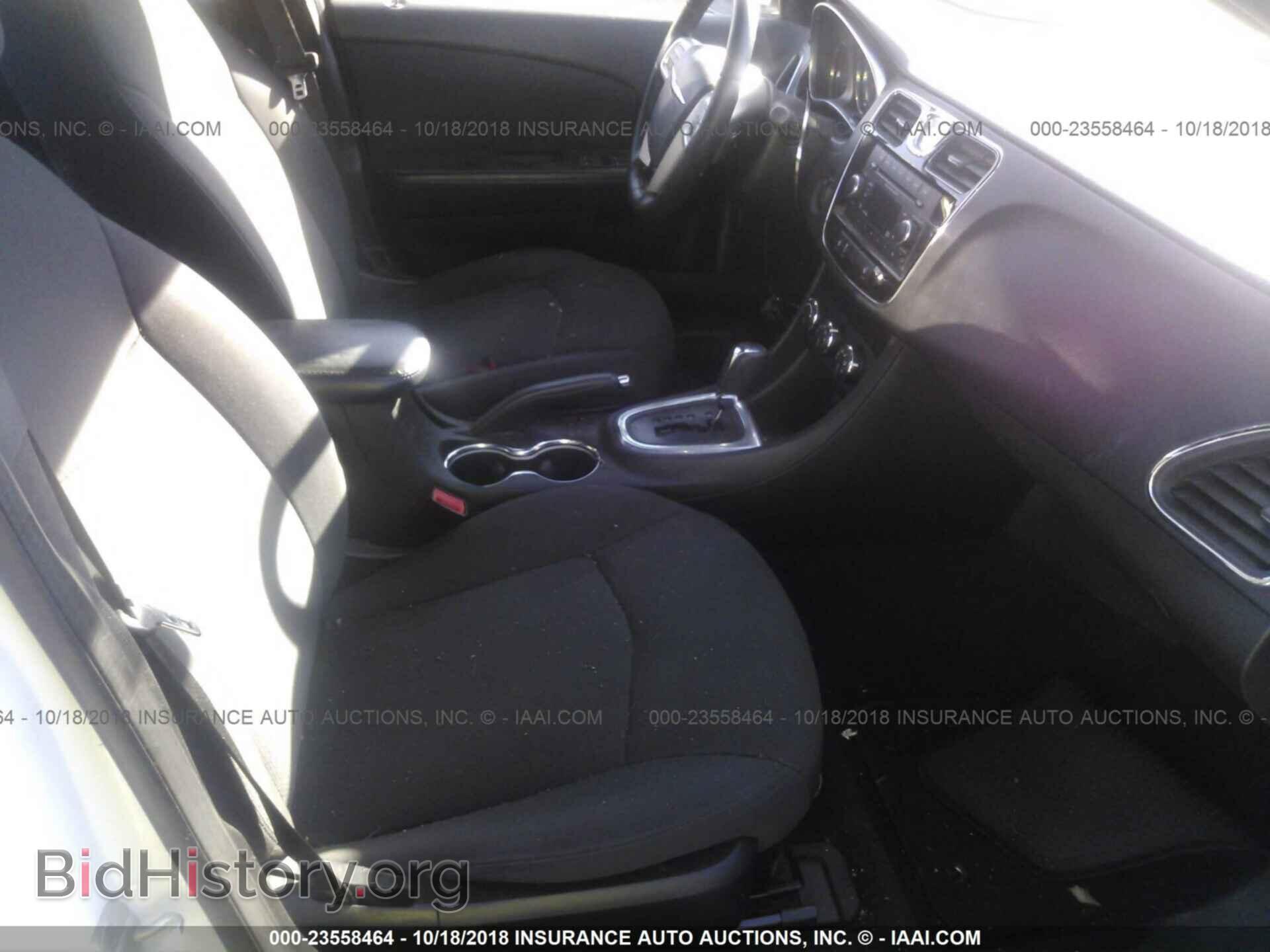 2013 Chrysler 200 - VIN: 1C3CCBBBXDN516457 - Photo 5