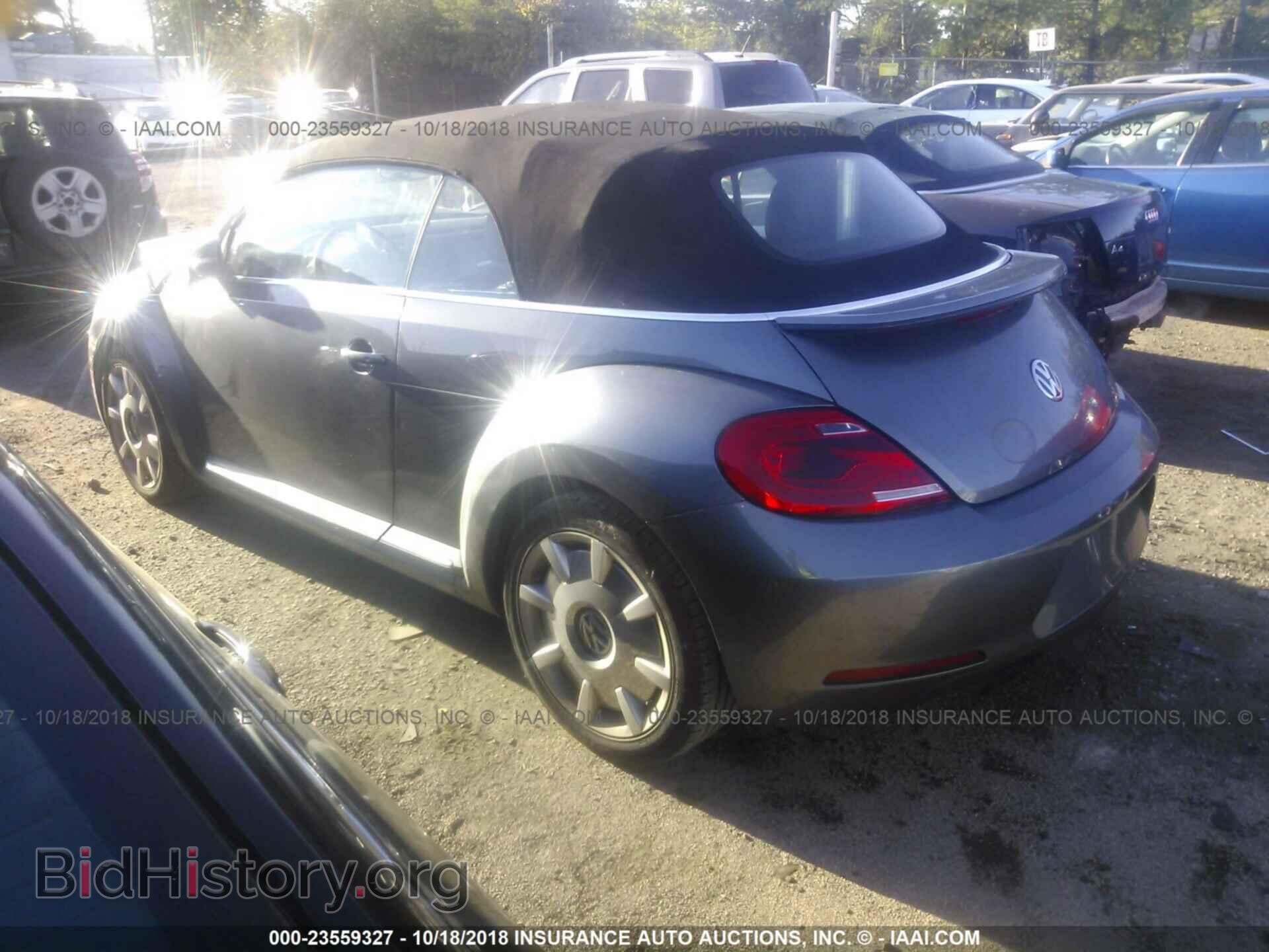 2014 Volkswagen Beetle - VIN: 3VW5P7AT0EM806361 - Фото 3