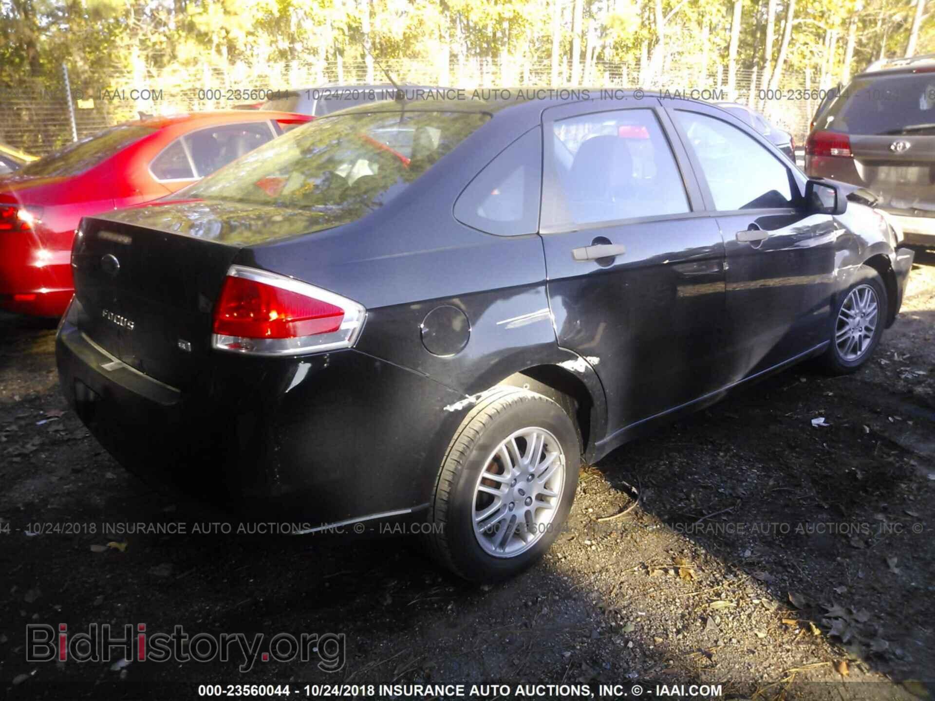 2009 FORD FOCUS - VIN: 1FAHP35N79W173082 - Photo 4