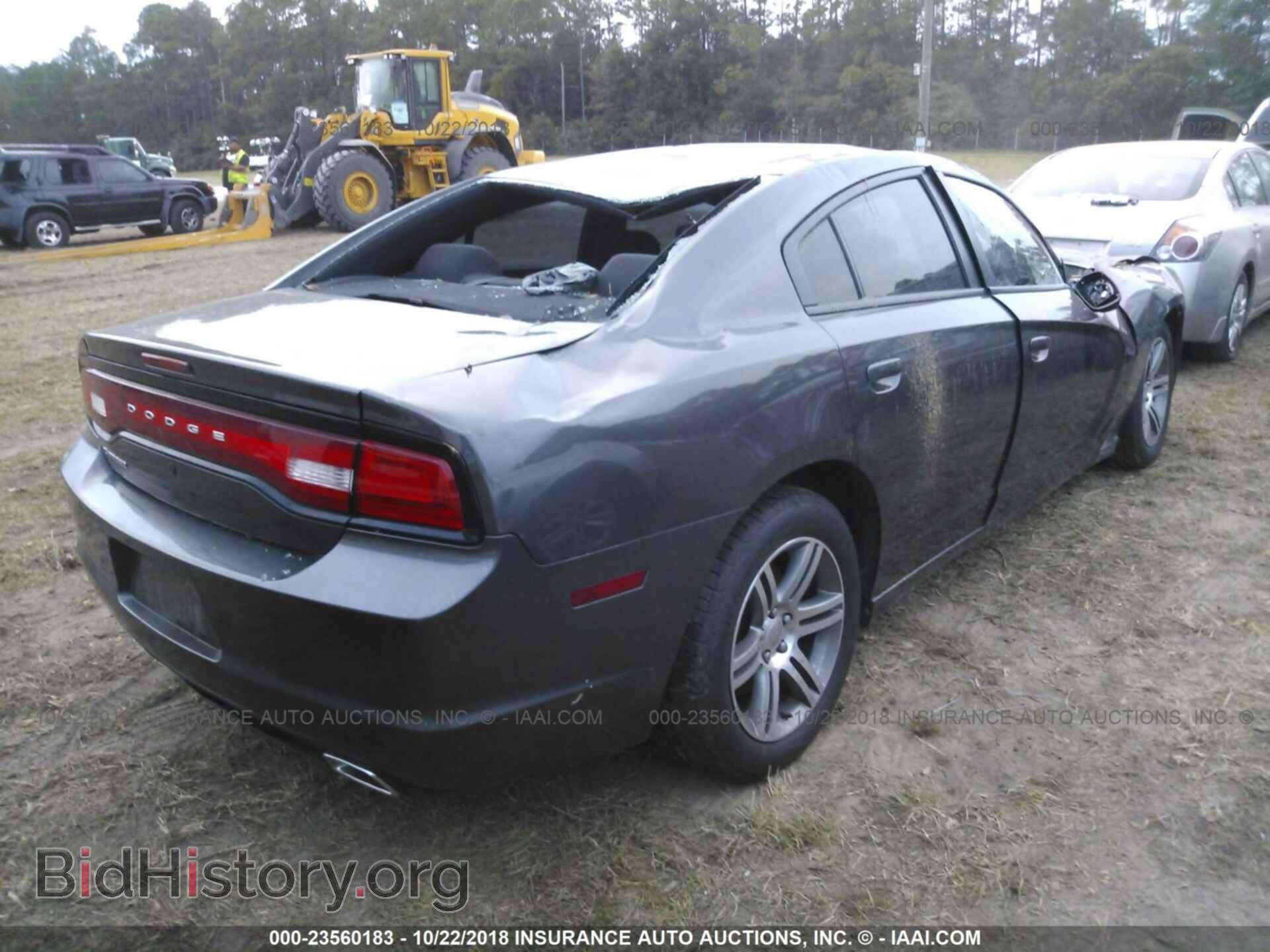 2013 Dodge Charger - VIN: 2C3CDXAT1DH648231 - Фото 4