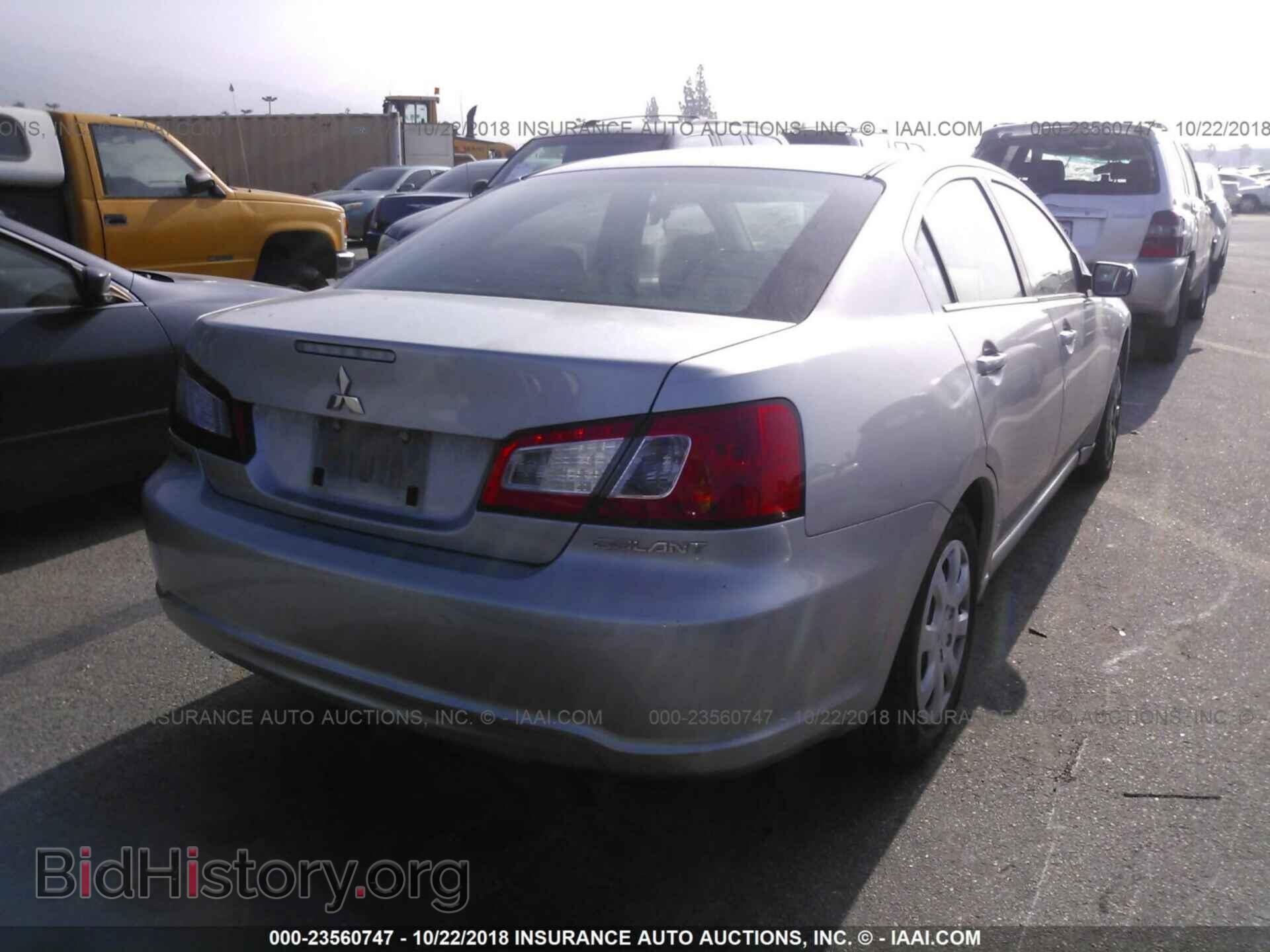 2011 Mitsubishi Galant - VIN: 4A32B3FFXBE010649 - Фото 4