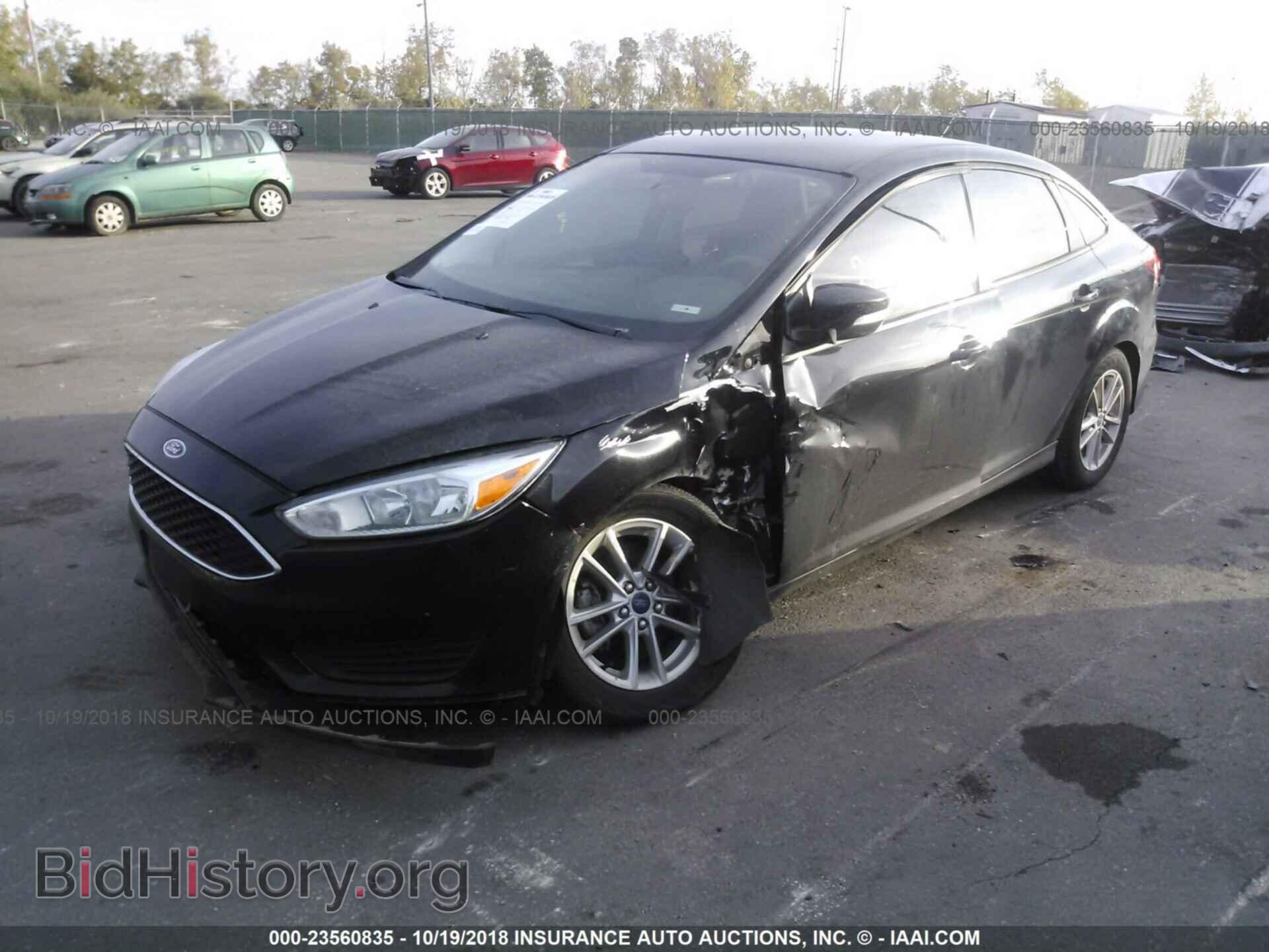 2016 Ford Focus - VIN: 1FADP3F23GL272273 - Фото 2