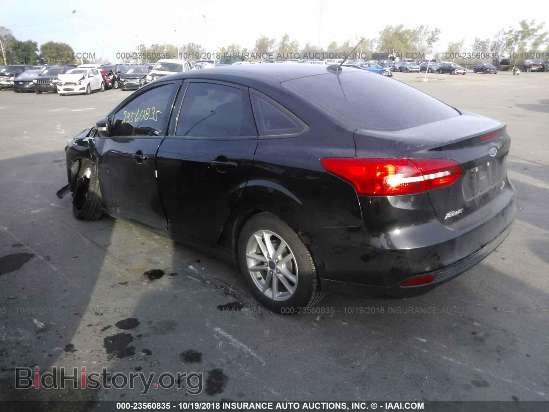 2016 Ford Focus - VIN: 1FADP3F23GL272273 - Фото 3