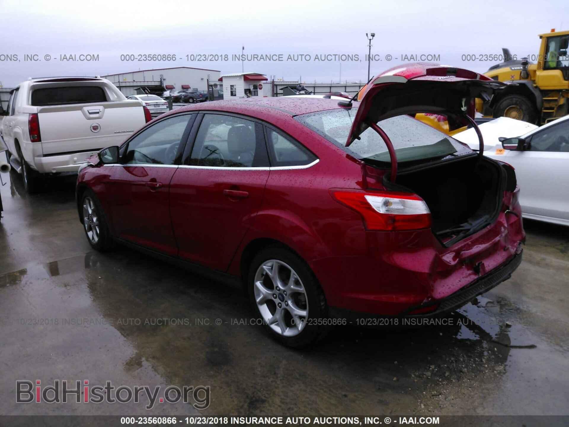 2012 Ford Focus - VIN: 1FAHP3H23CL272900 - Photo 3