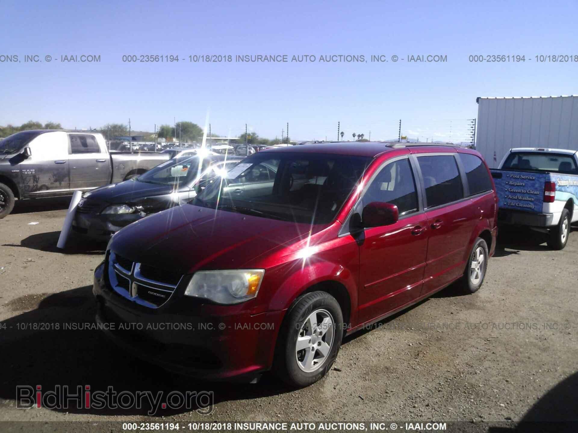 2011 Dodge Grand caravan - VIN: 2D4RN3DG2BR617543 - Фото 2