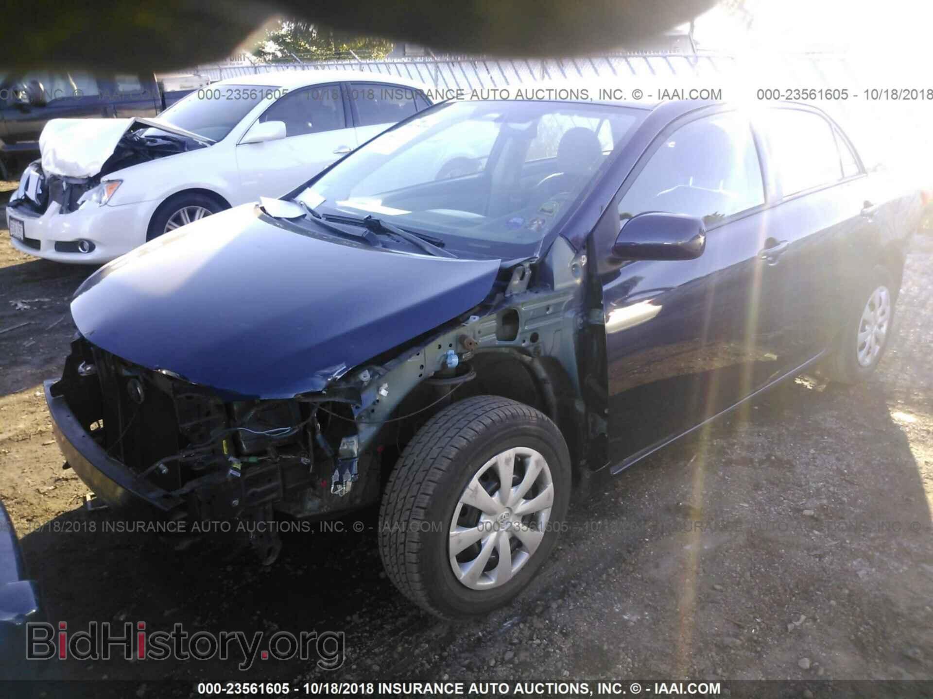 2011 Toyota Corolla - VIN: 2T1BU4EE8BC742809 - Фото 2
