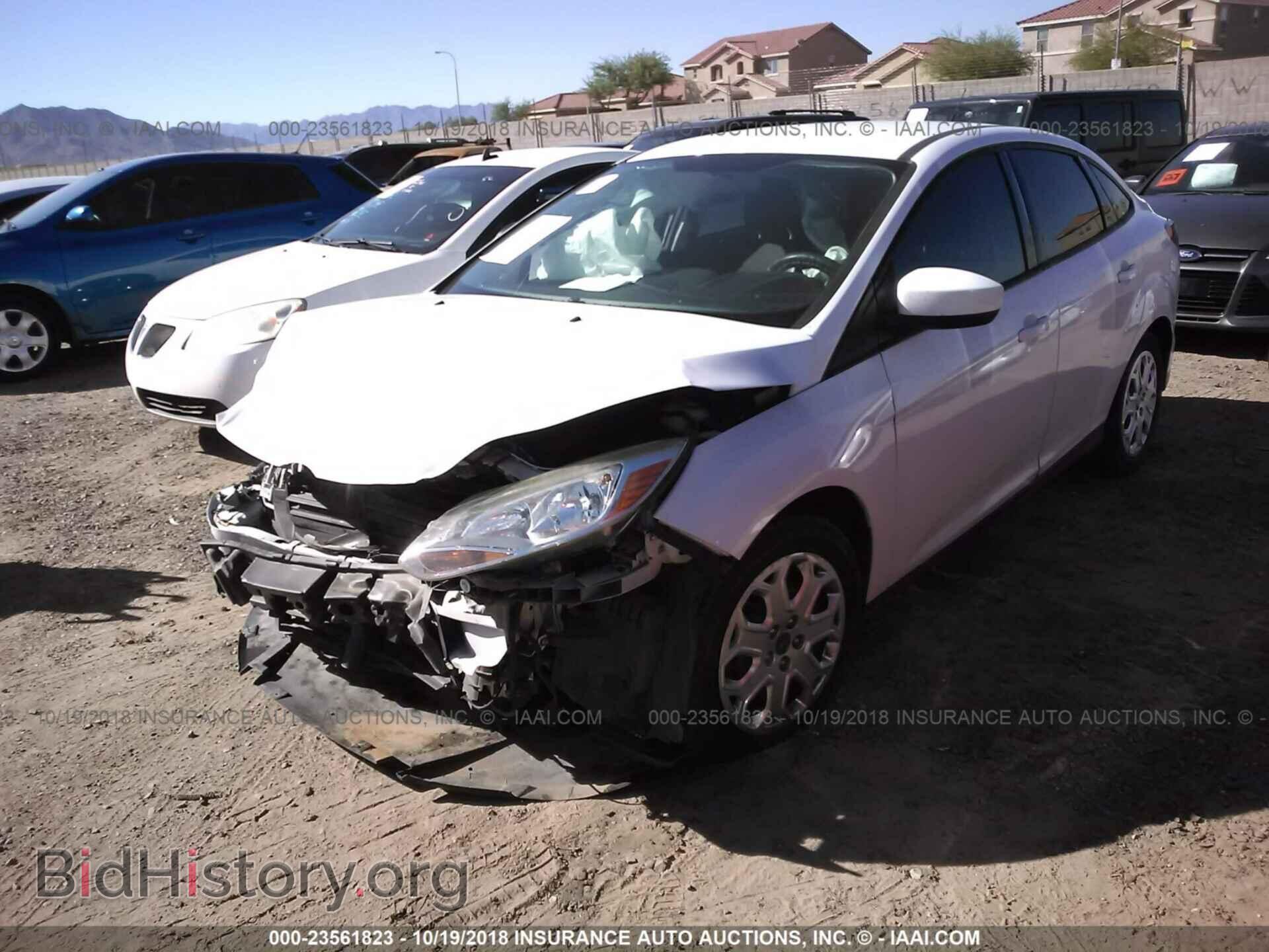 2012 Ford Focus - VIN: 1FAHP3F24CL108638 - Фото 2