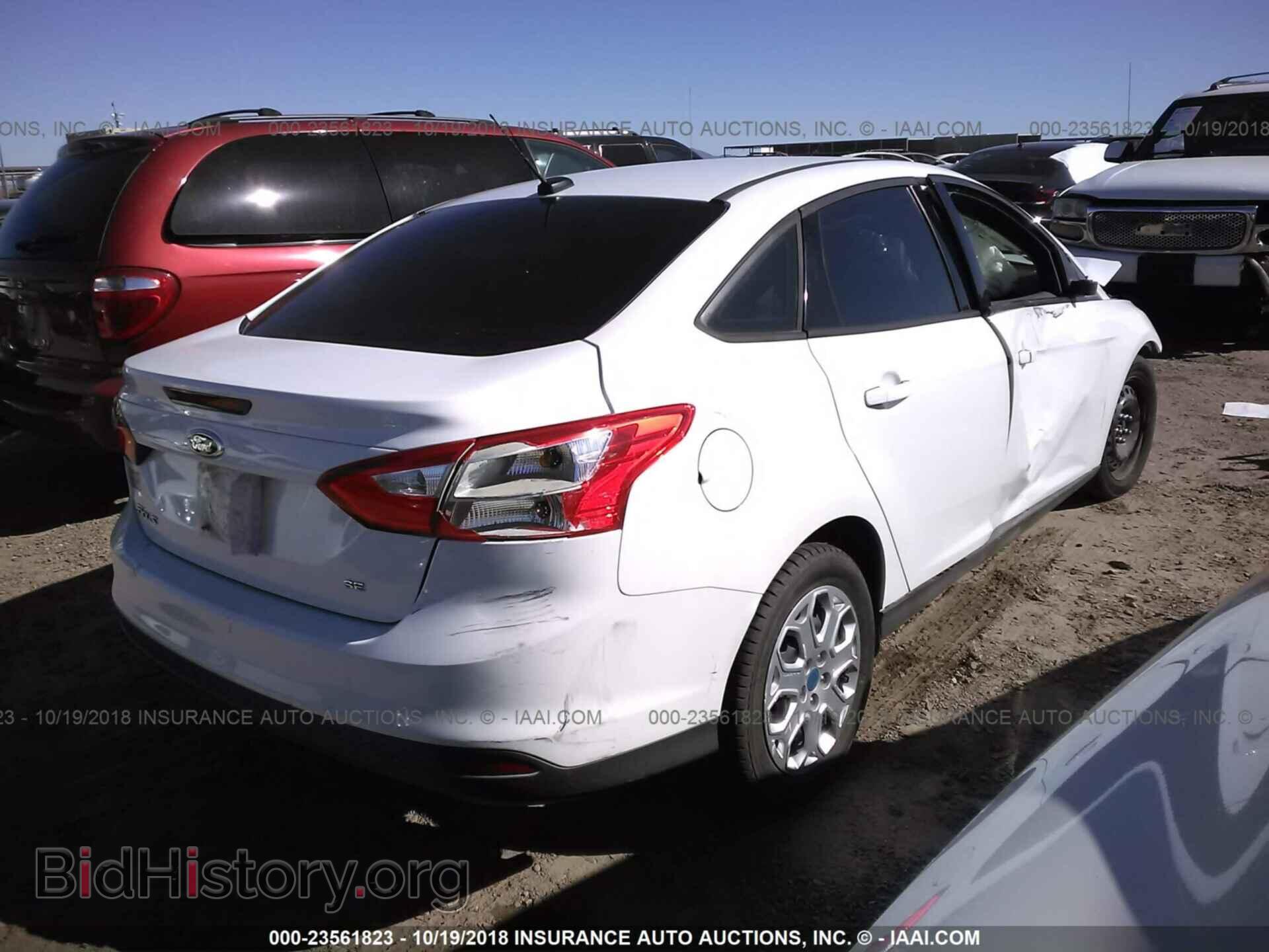 2012 Ford Focus - VIN: 1FAHP3F24CL108638 - Фото 4