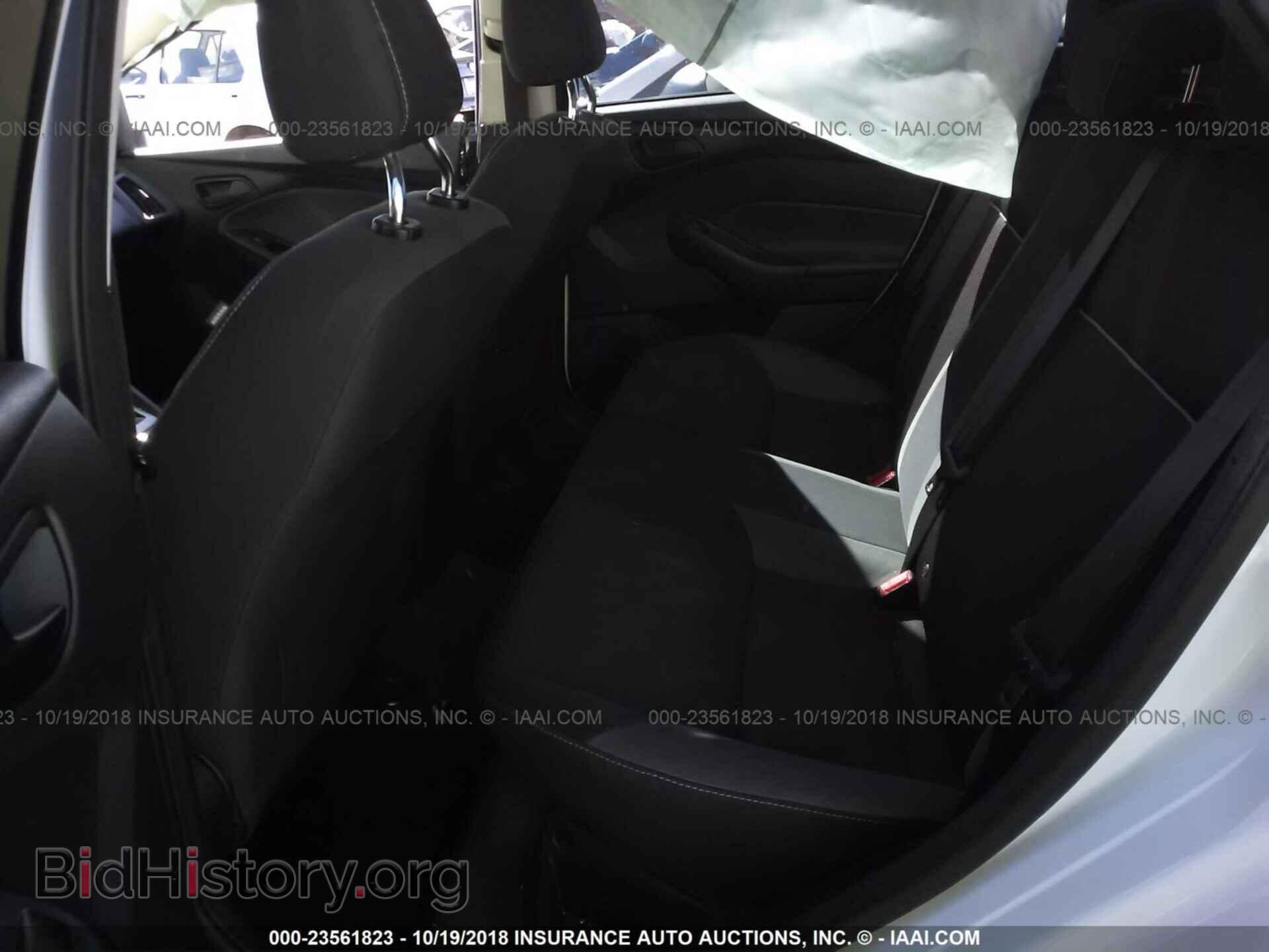2012 Ford Focus - VIN: 1FAHP3F24CL108638 - Фото 8