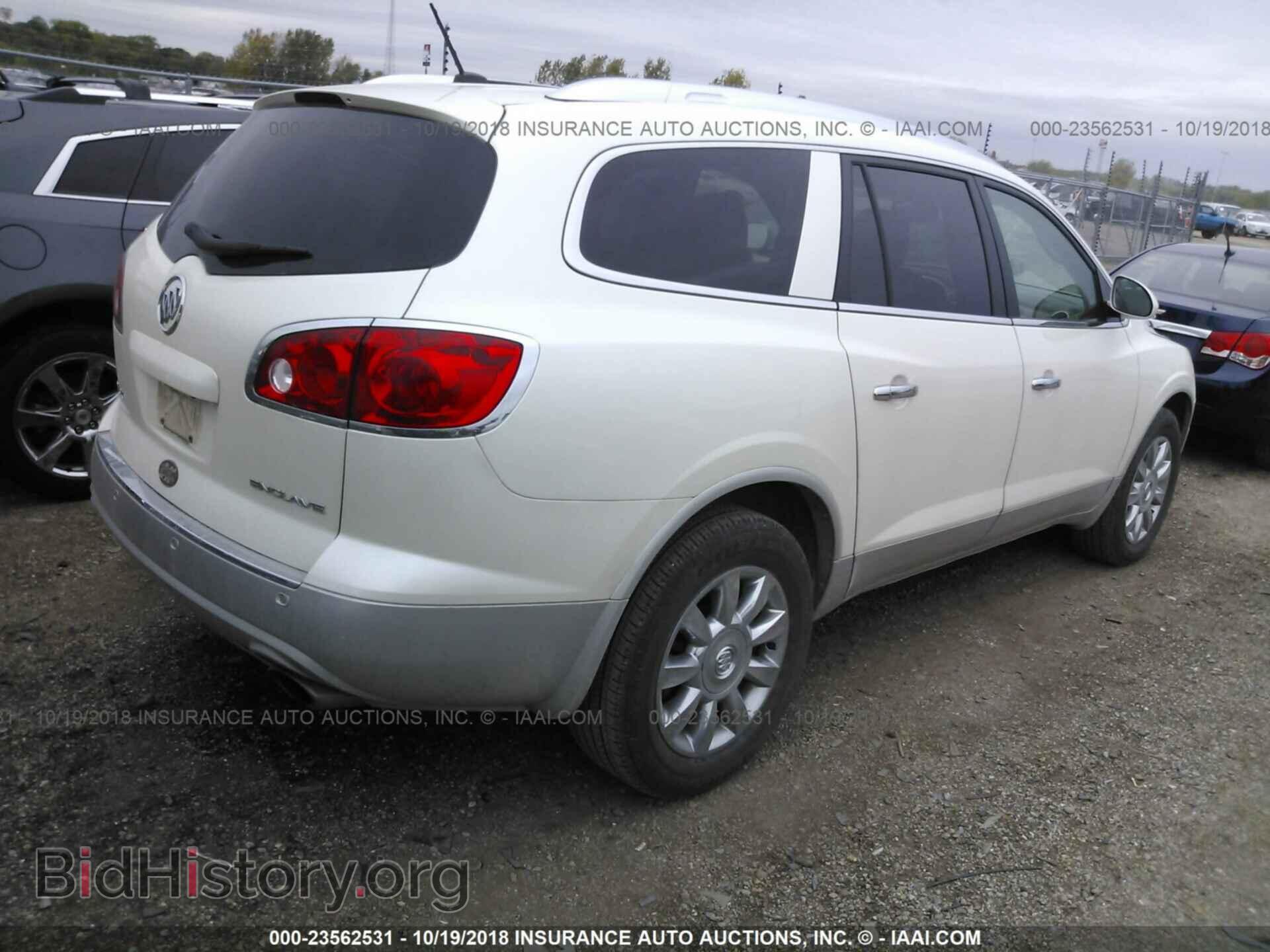 2012 Buick Enclave - VIN: 5GAKRCEDXCJ185797 - Photo 4