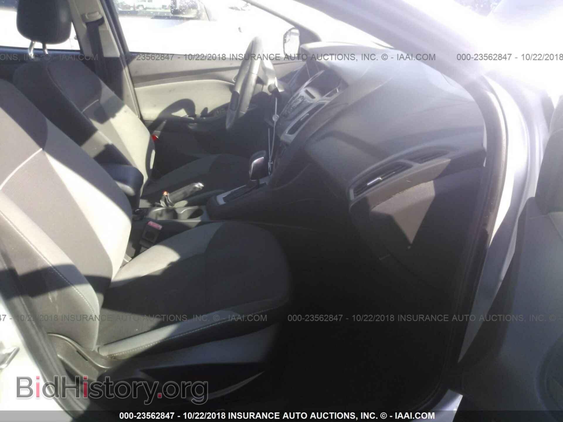 2012 Ford Focus - VIN: 1FAHP3F22CL324858 - Фото 5