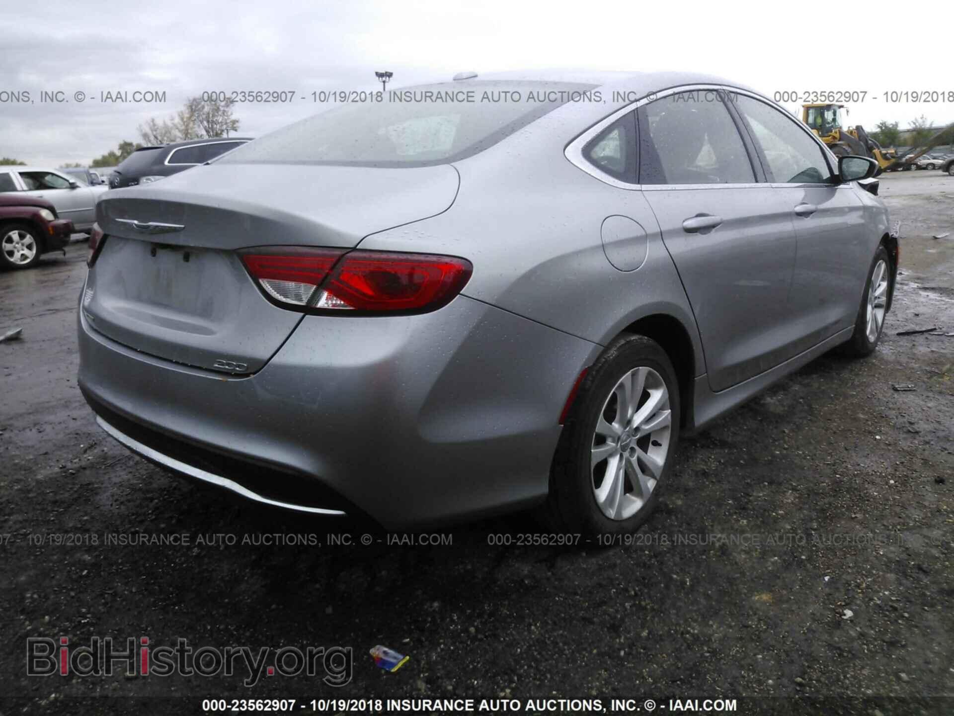 2015 Chrysler 200 - VIN: 1C3CCCAB7FN665676 - Фото 4
