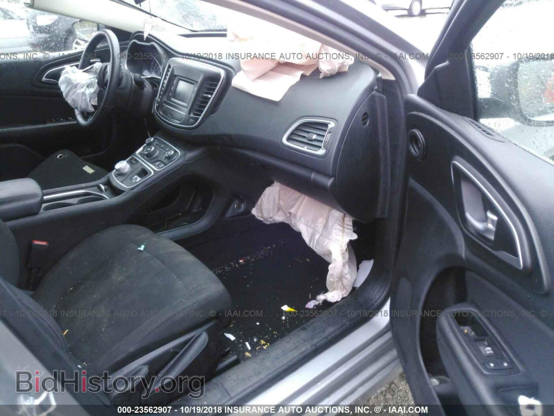 2015 Chrysler 200 - VIN: 1C3CCCAB7FN665676 - Фото 5