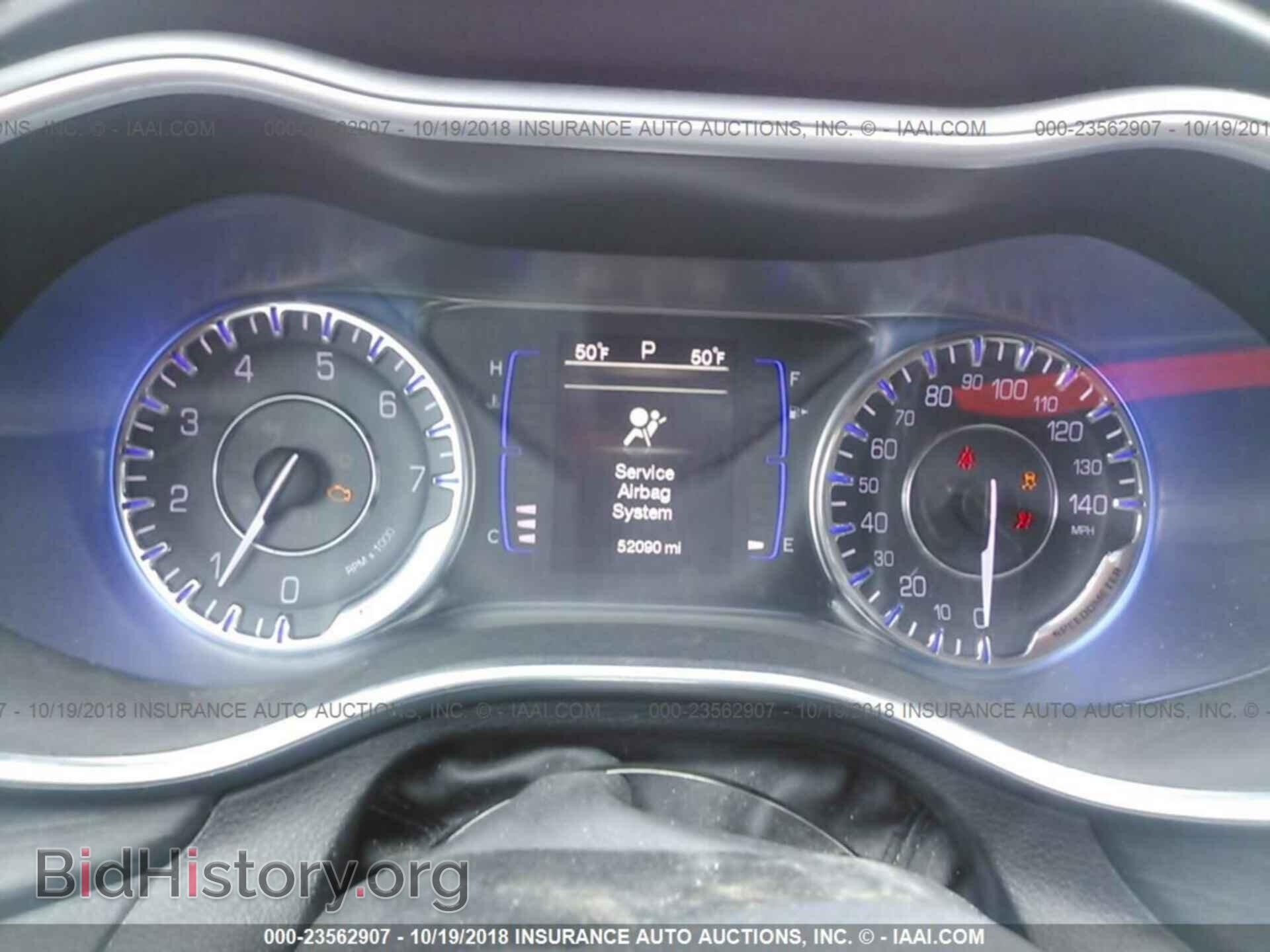 2015 Chrysler 200 - VIN: 1C3CCCAB7FN665676 - Фото 7