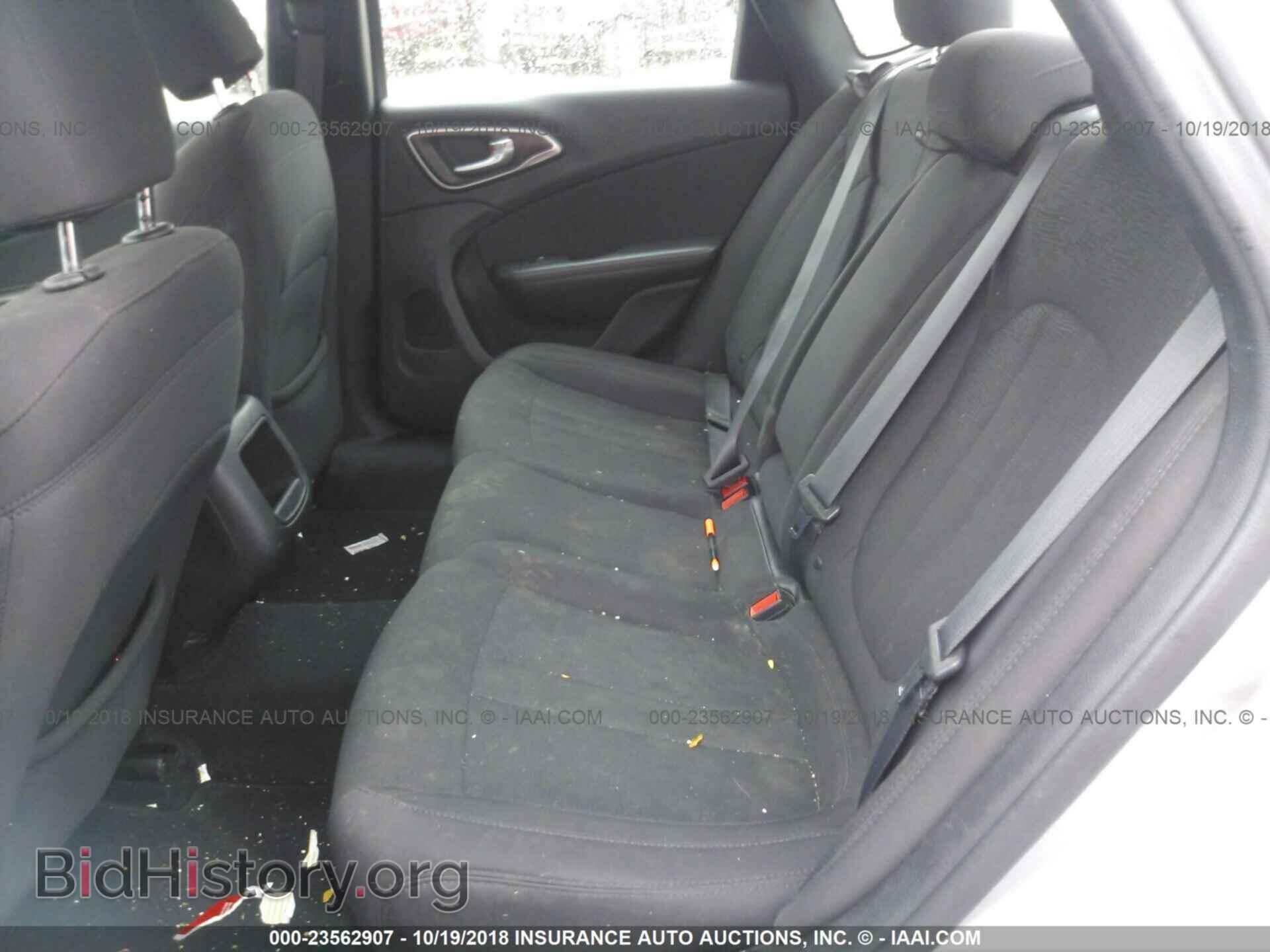 2015 Chrysler 200 - VIN: 1C3CCCAB7FN665676 - Фото 8