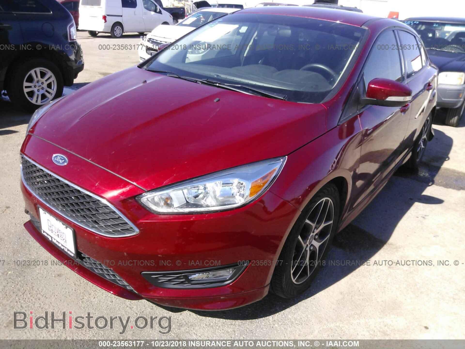 2015 Ford Focus - VIN: 1FADP3F2XFL361403 - Photo 2
