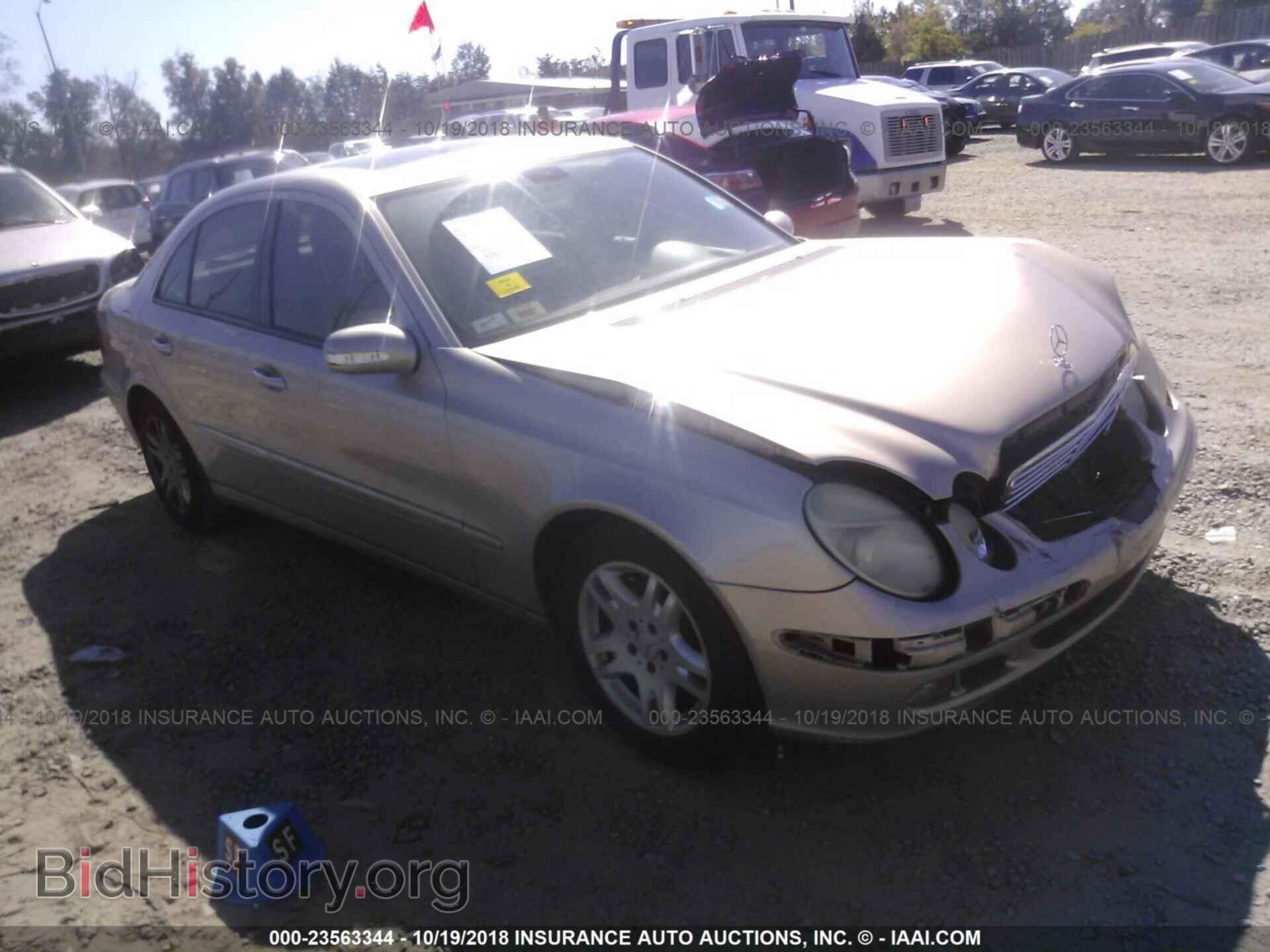 Photo WDBUF82J25X176159 - MERCEDES-BENZ E 2005