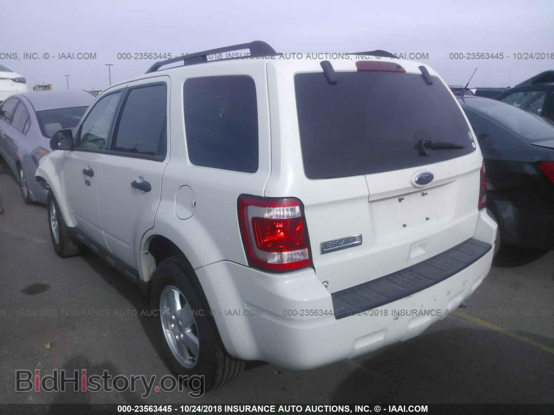 2011 Ford Escape - VIN: 1FMCU9D73BKA45546 - Photo 3