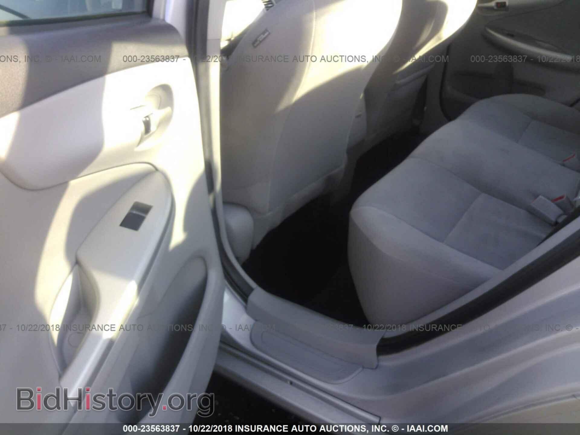 2011 Toyota Corolla - VIN: 2T1BU4EE5BC642411 - Photo 8