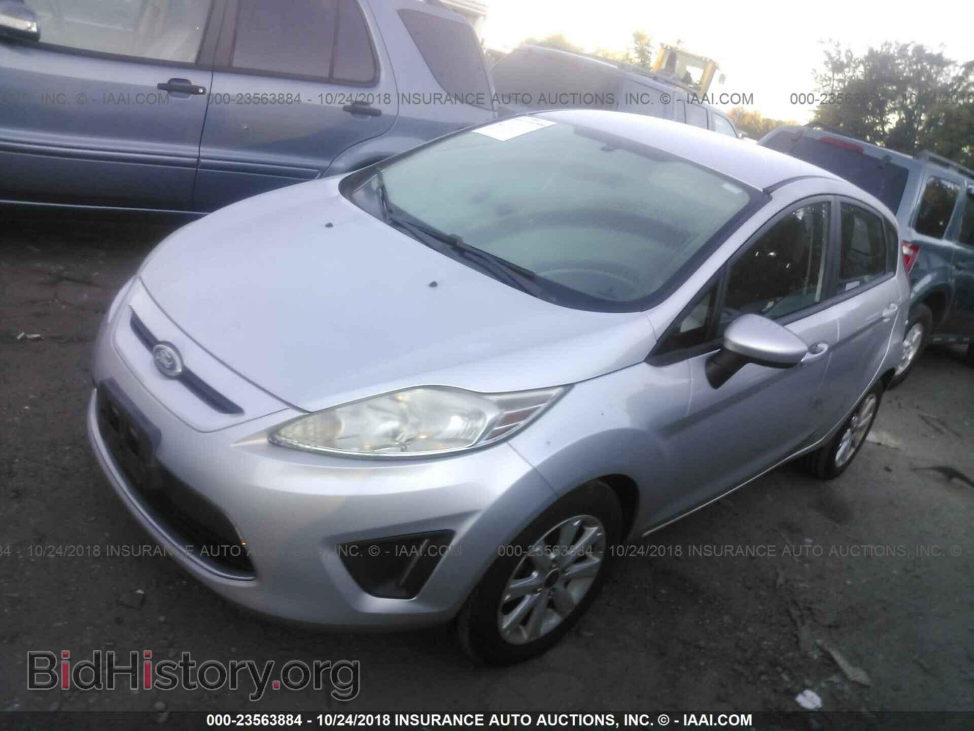 2011 Ford Fiesta - VIN: 3FADP4EJ9BM124313 - Фото 2