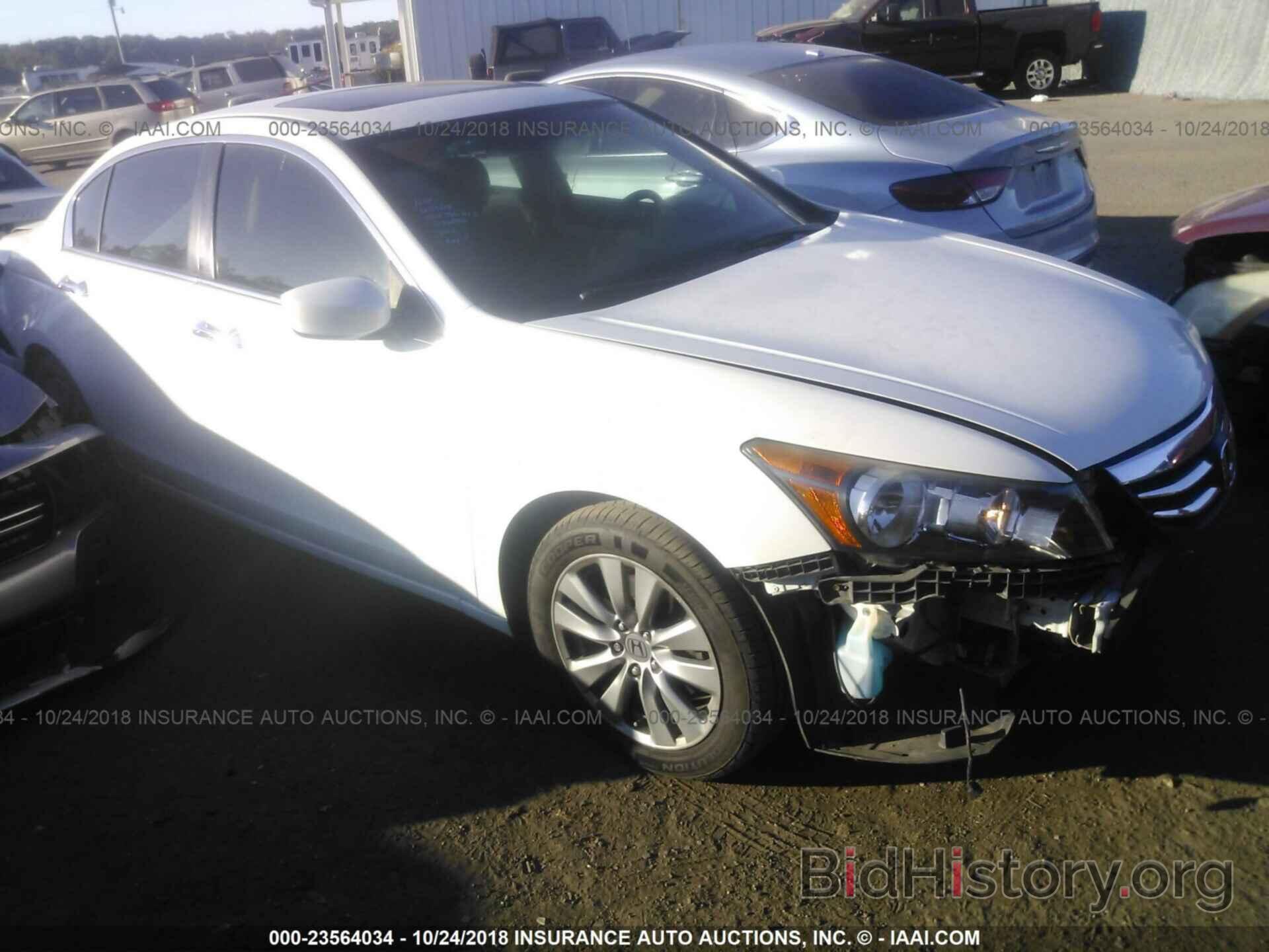 Photo 1HGCP3F88CA029365 - HONDA ACCORD 2012