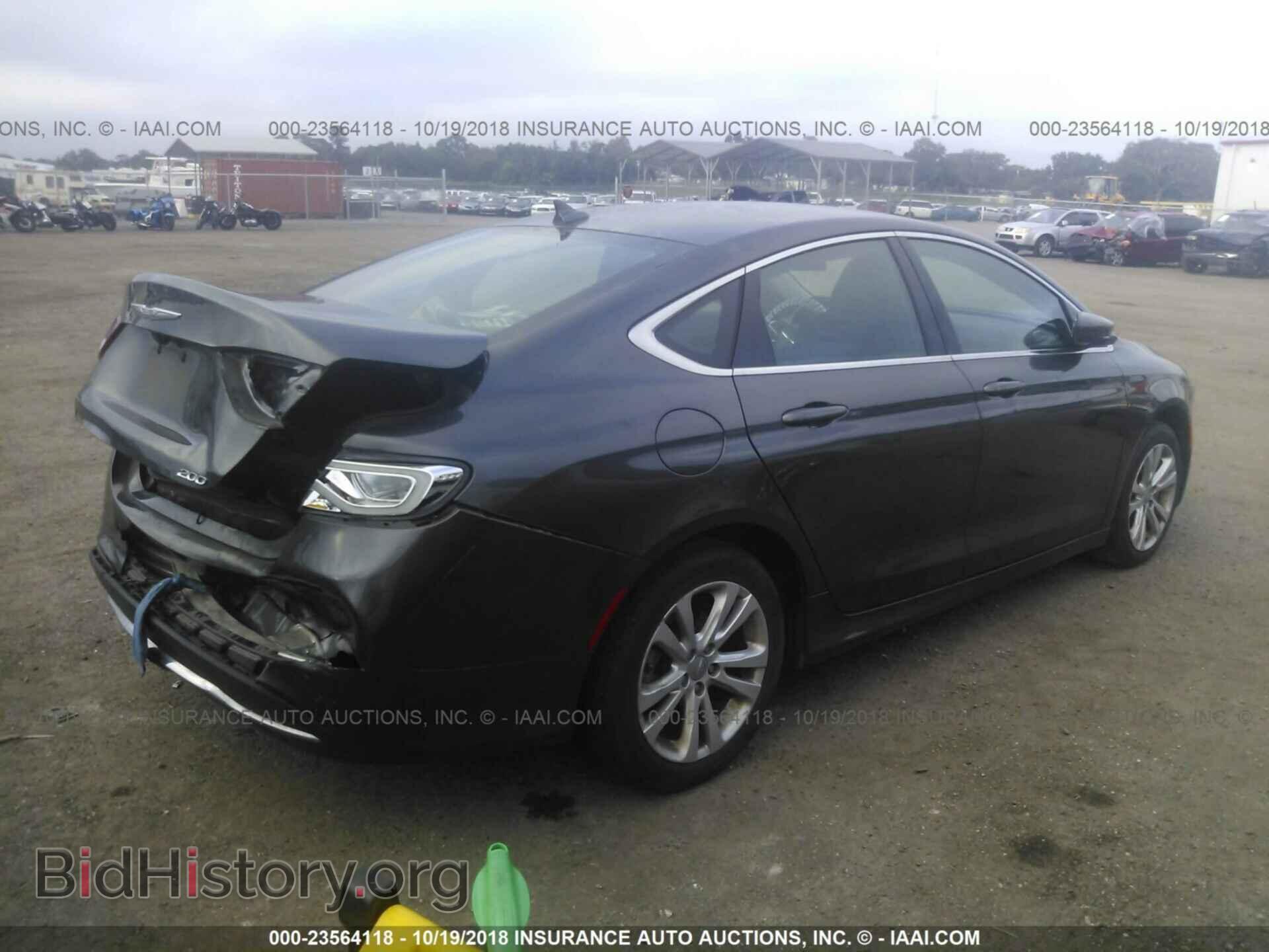 2015 Chrysler 200 - VIN: 1C3CCCAB6FN713118 - Photo 4
