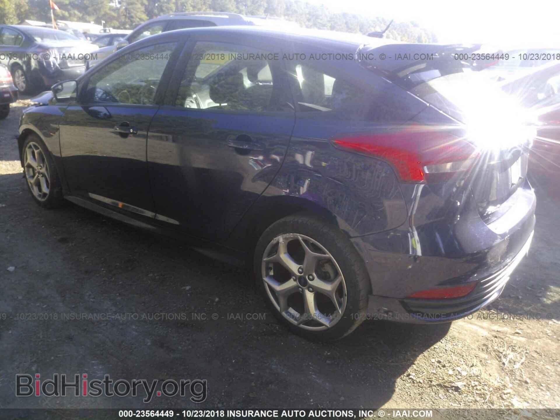 2016 Ford Focus - VIN: 1FADP3L99GL276281 - Photo 3