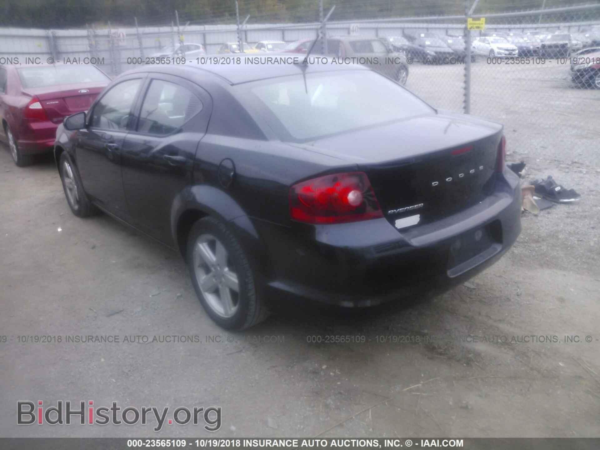 2011 Dodge Avenger - VIN: 1B3BD1FB1BN559088 - Photo 3