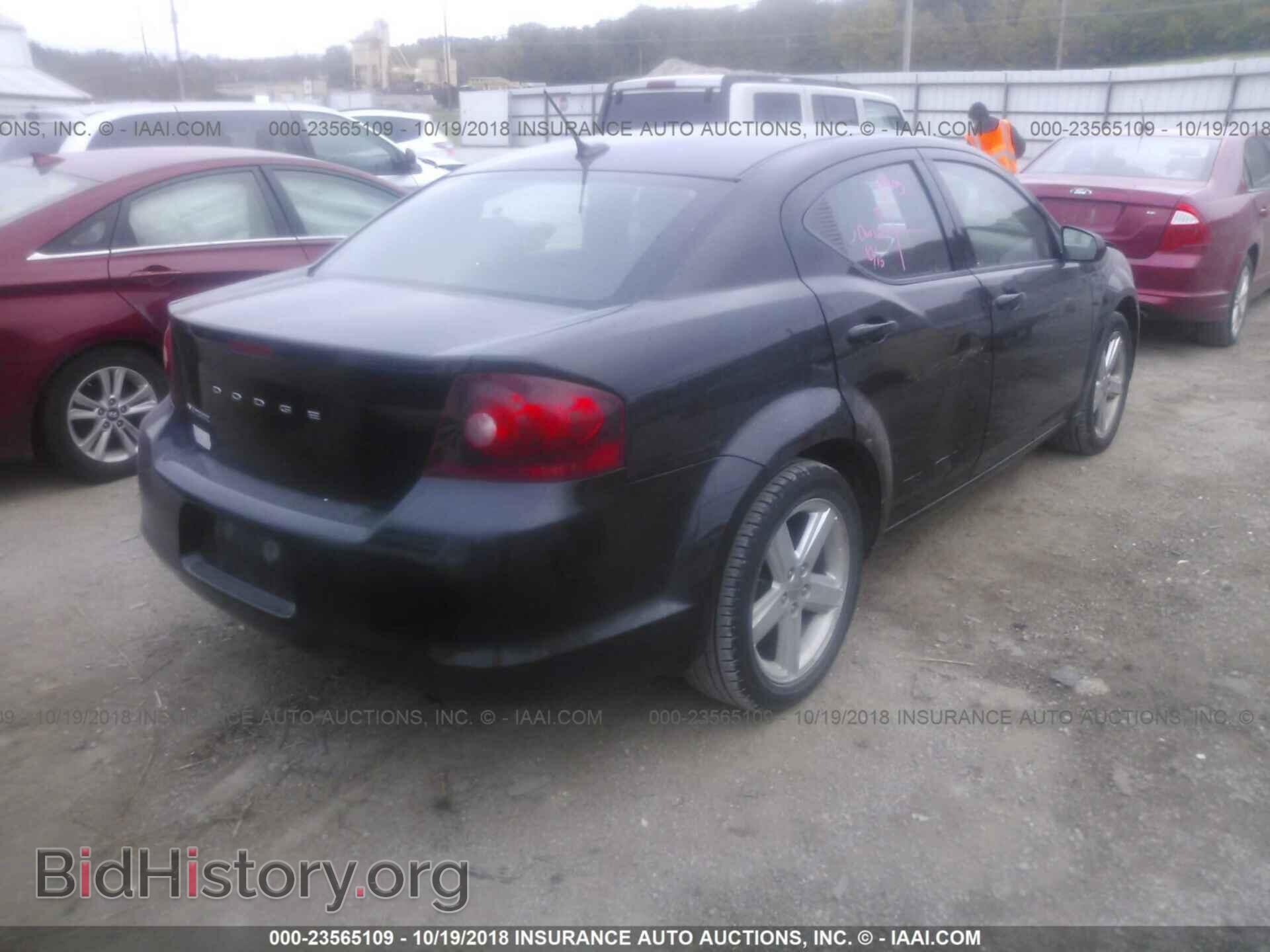 2011 Dodge Avenger - VIN: 1B3BD1FB1BN559088 - Photo 4