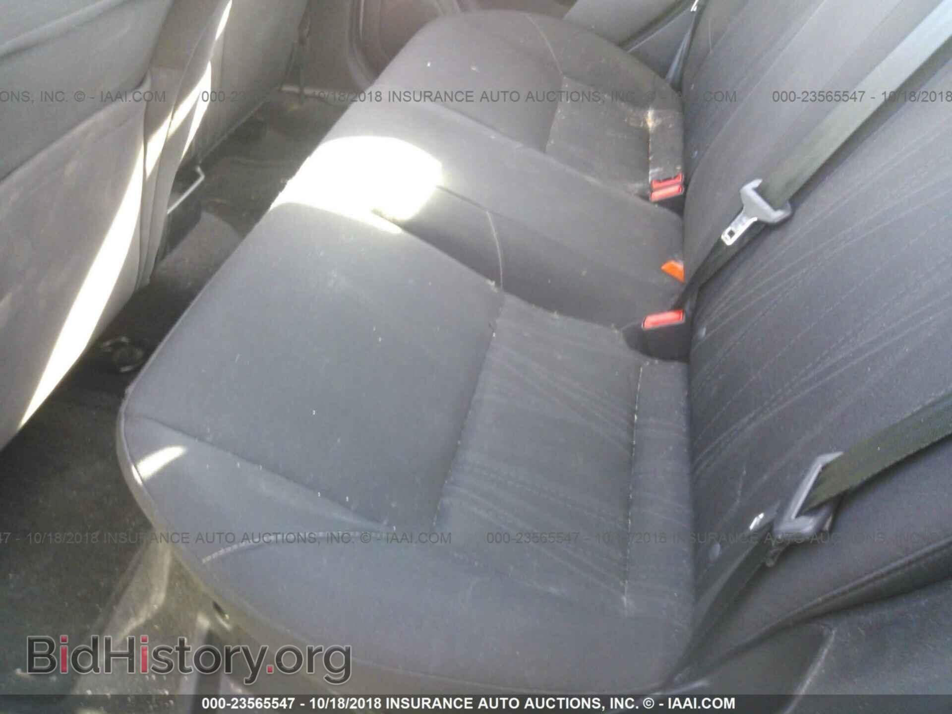 2015 Ford Focus - VIN: 1FADP3F22FL295624 - Photo 8