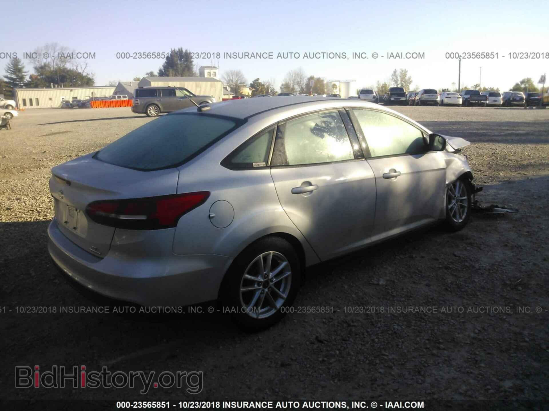 2015 Ford Focus - VIN: 1FADP3F24FL229687 - Фото 4