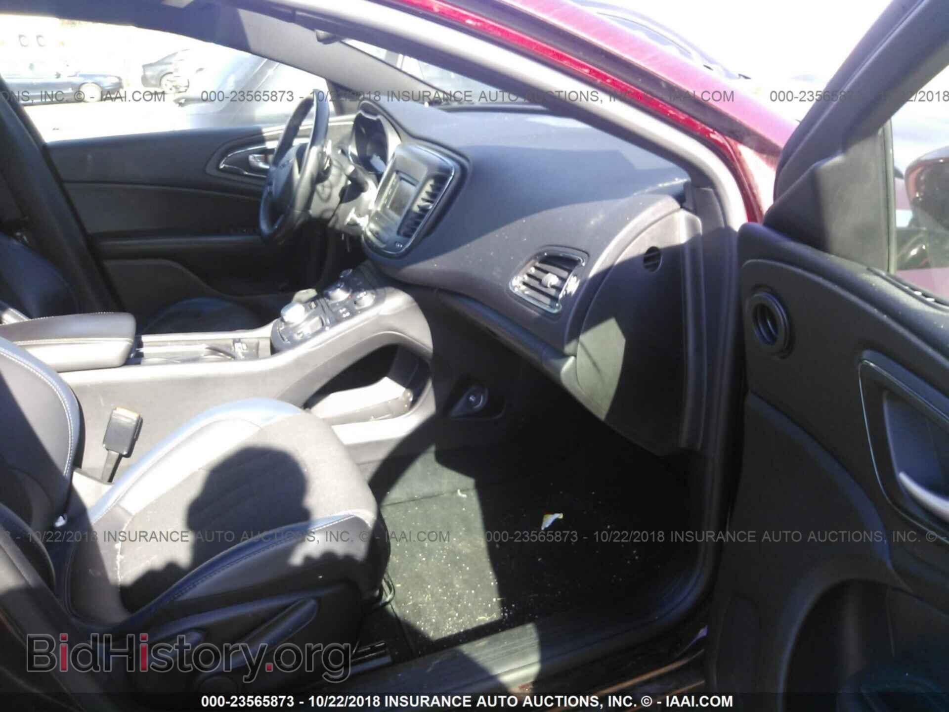 2016 Chrysler 200 - VIN: 1C3CCCBB7GN124756 - Фото 5