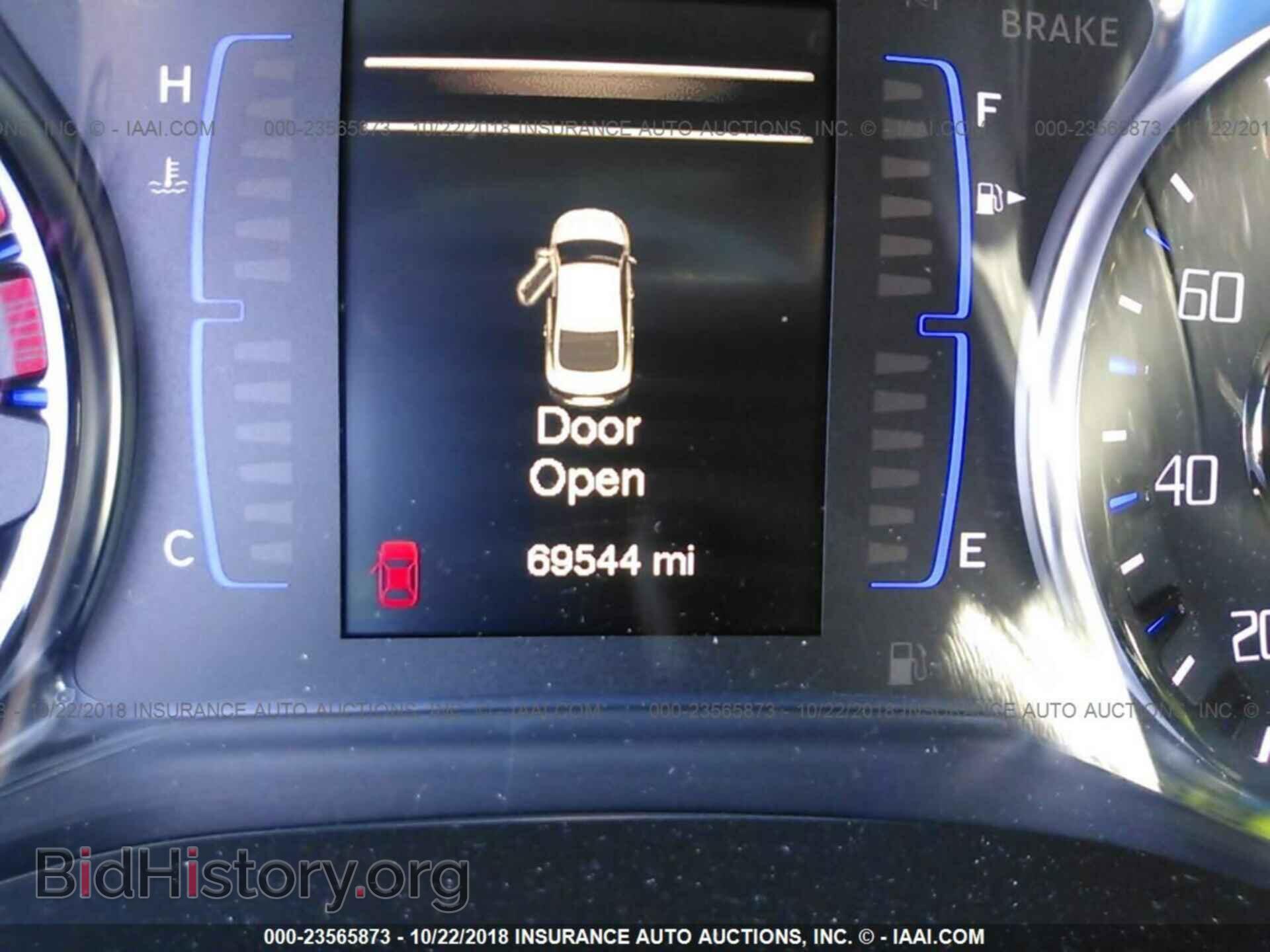 2016 Chrysler 200 - VIN: 1C3CCCBB7GN124756 - Фото 7