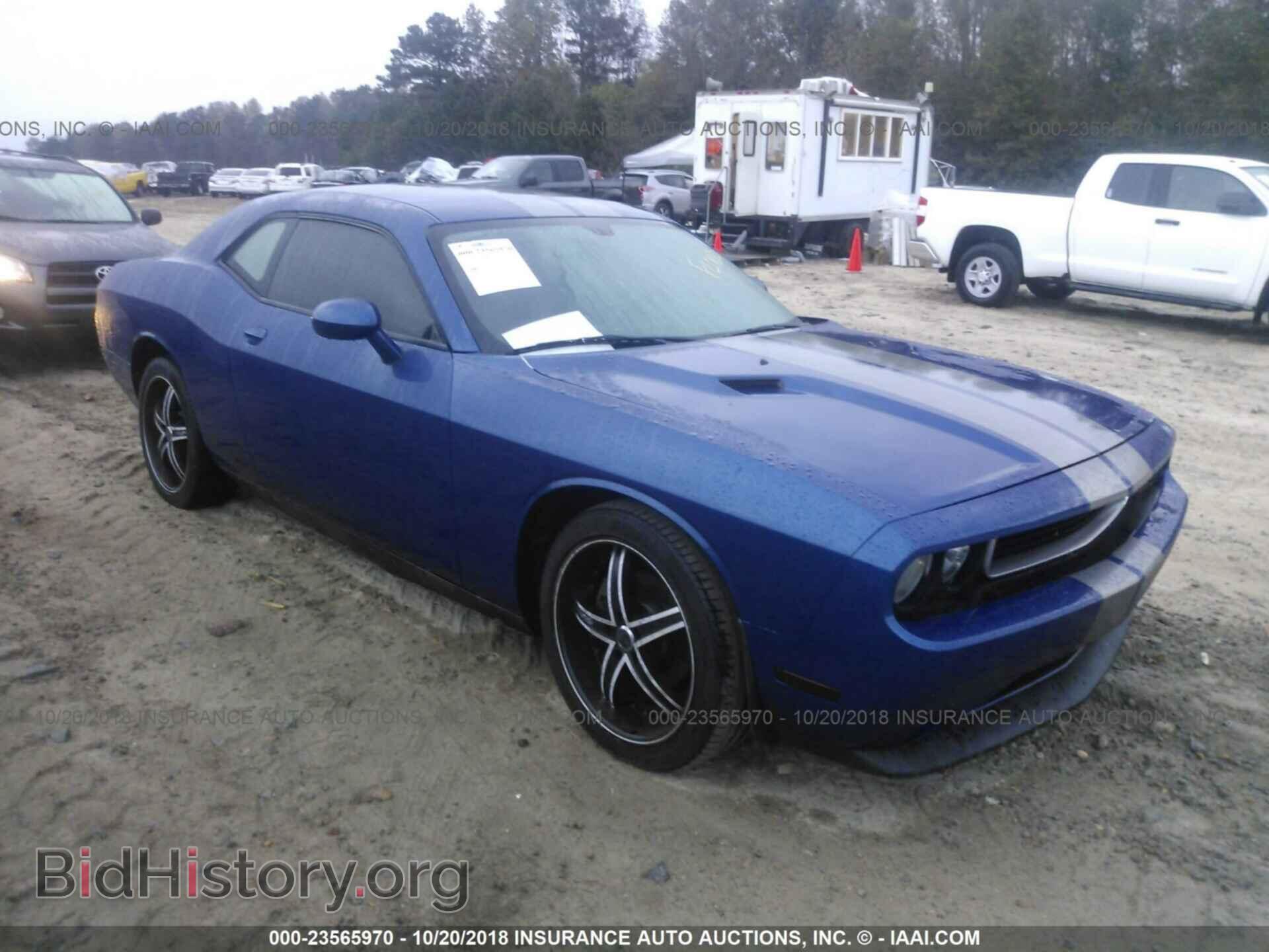 Photo 2C3CDYAGXCH292112 - Dodge Challenger 2012