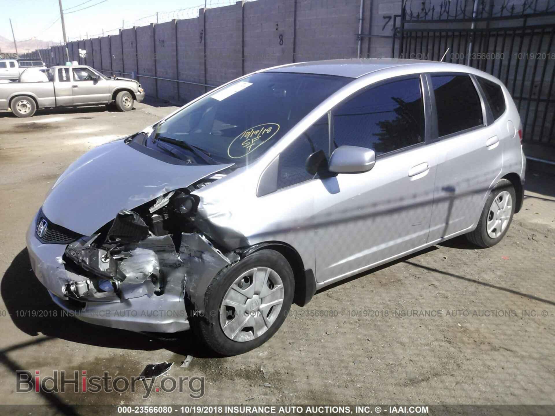 2013 HONDA FIT - VIN: JHMGE8H34DC071122 - Фото 2
