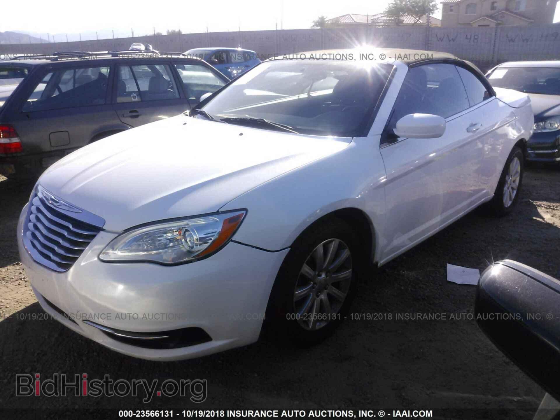 2012 Chrysler 200 - VIN: 1C3BCBEB8CN191538 - Фото 2