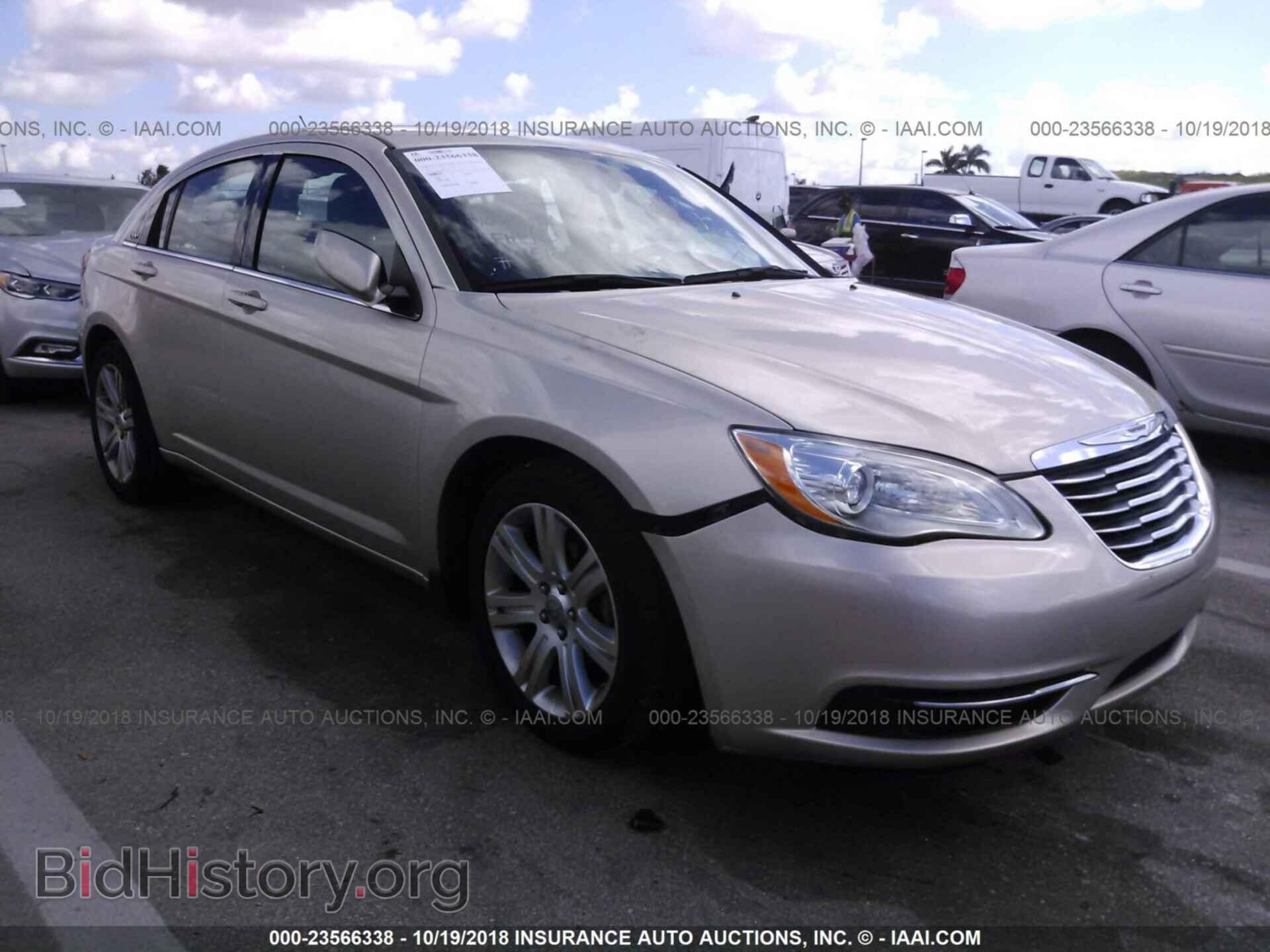 Photo 1C3CCBAB6DN704510 - Chrysler 200 2013