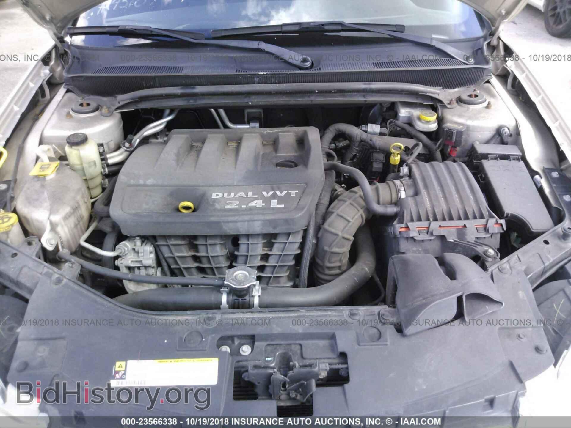 2013 Chrysler 200 - VIN: 1C3CCBAB6DN704510 - Фото 10