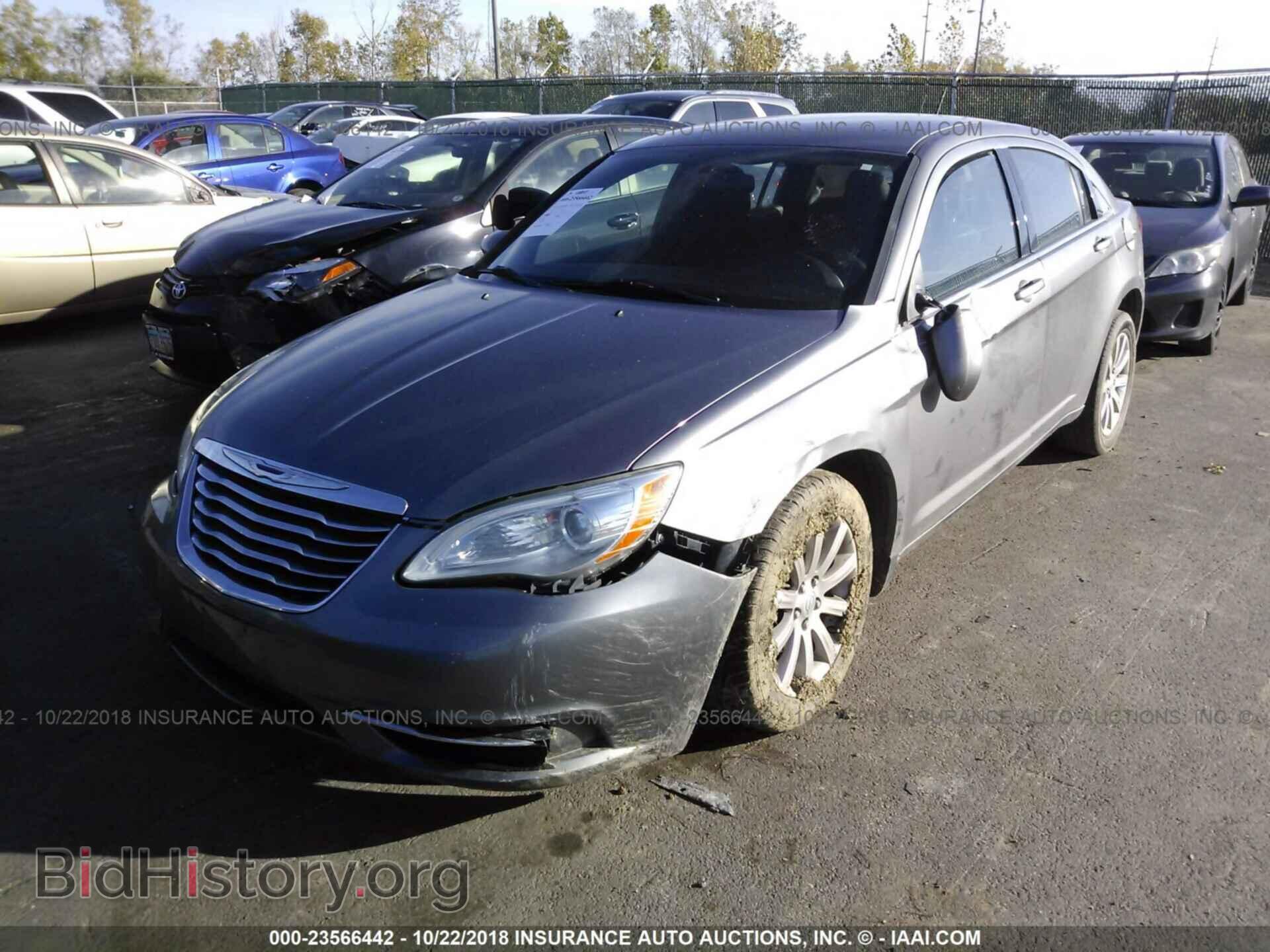 2011 CHRYSLER 200 - VIN: 1C3BC1FB6BN613927 - Фото 2