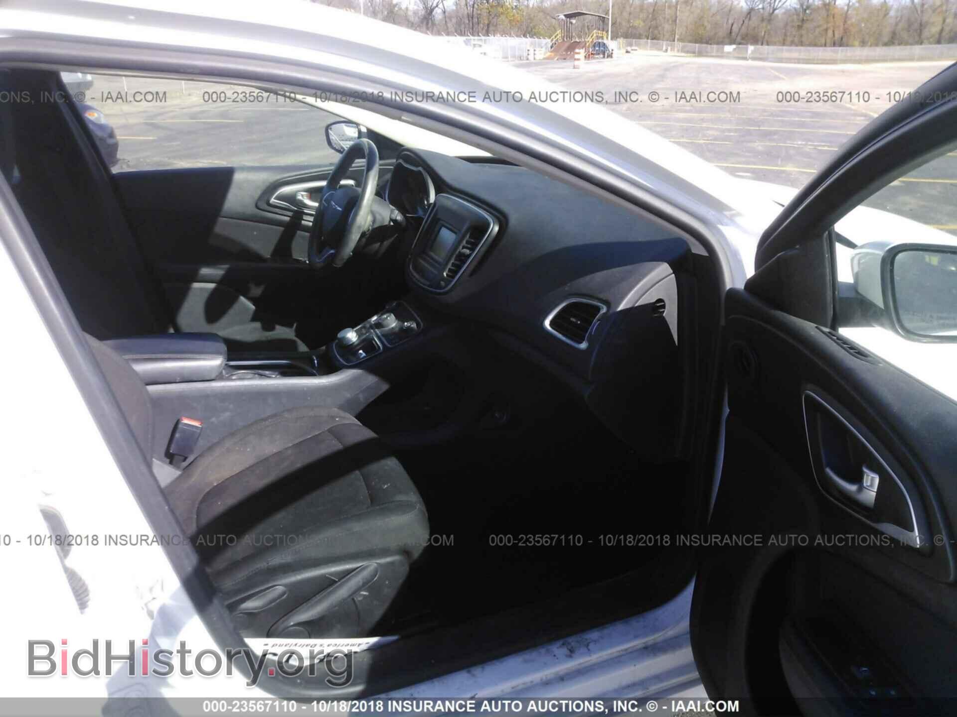 2015 Chrysler 200 - VIN: 1C3CCCAB4FN726272 - Photo 5