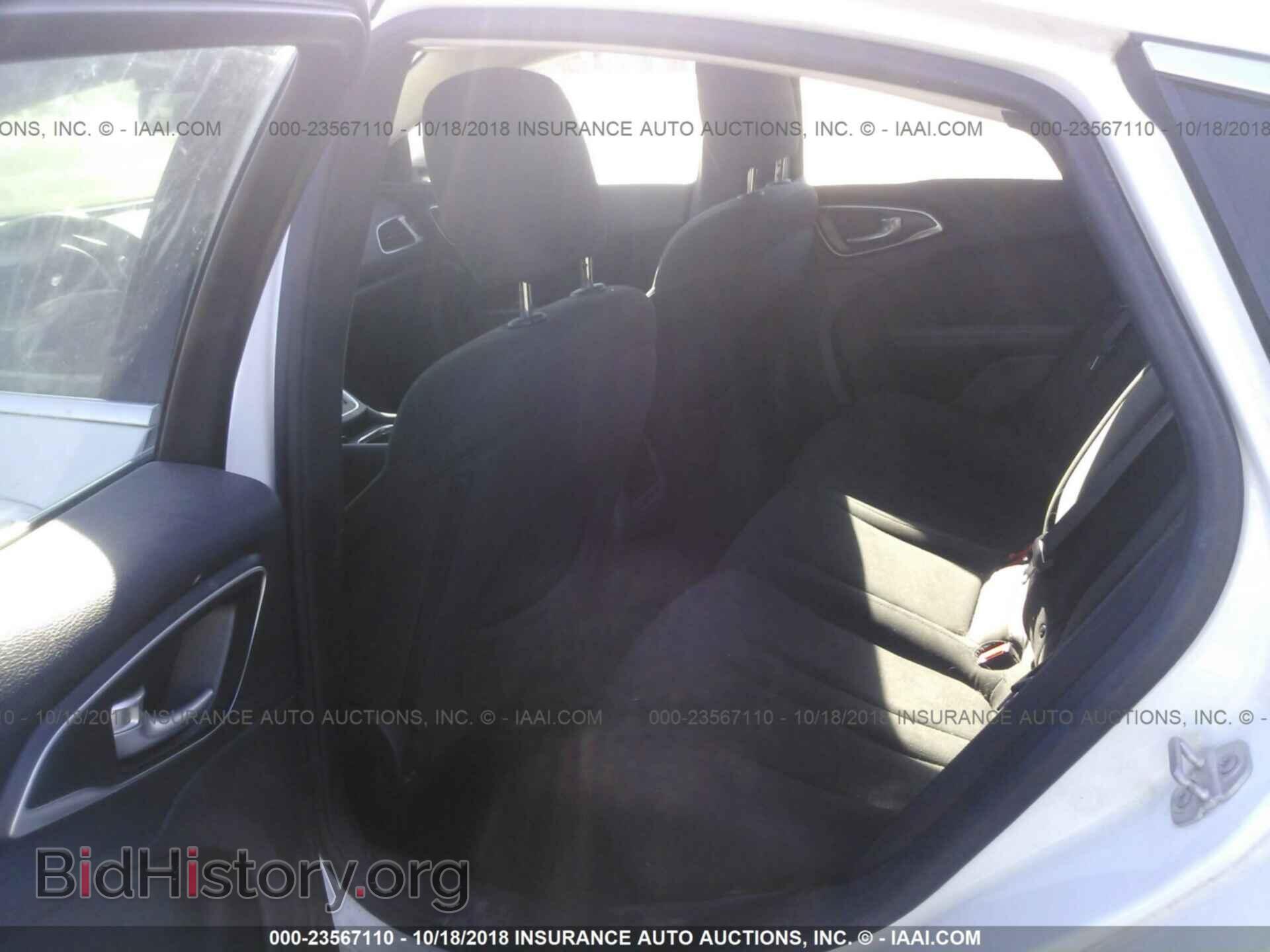 2015 Chrysler 200 - VIN: 1C3CCCAB4FN726272 - Photo 8