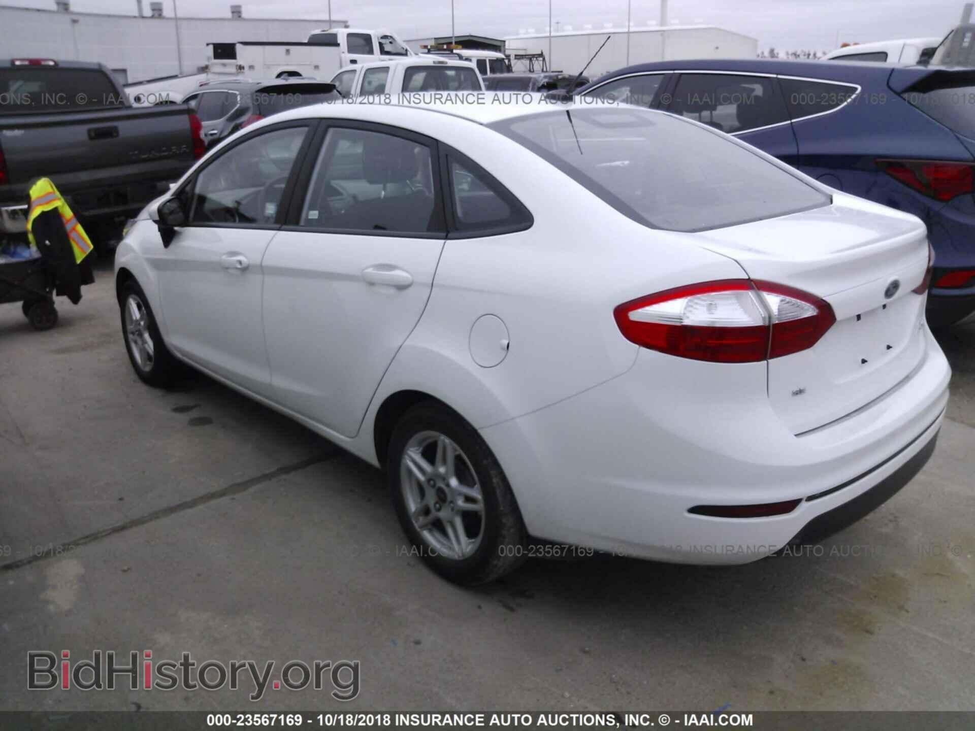 2017 Ford Fiesta - VIN: 3FADP4BJ6HM129157 - Фото 3